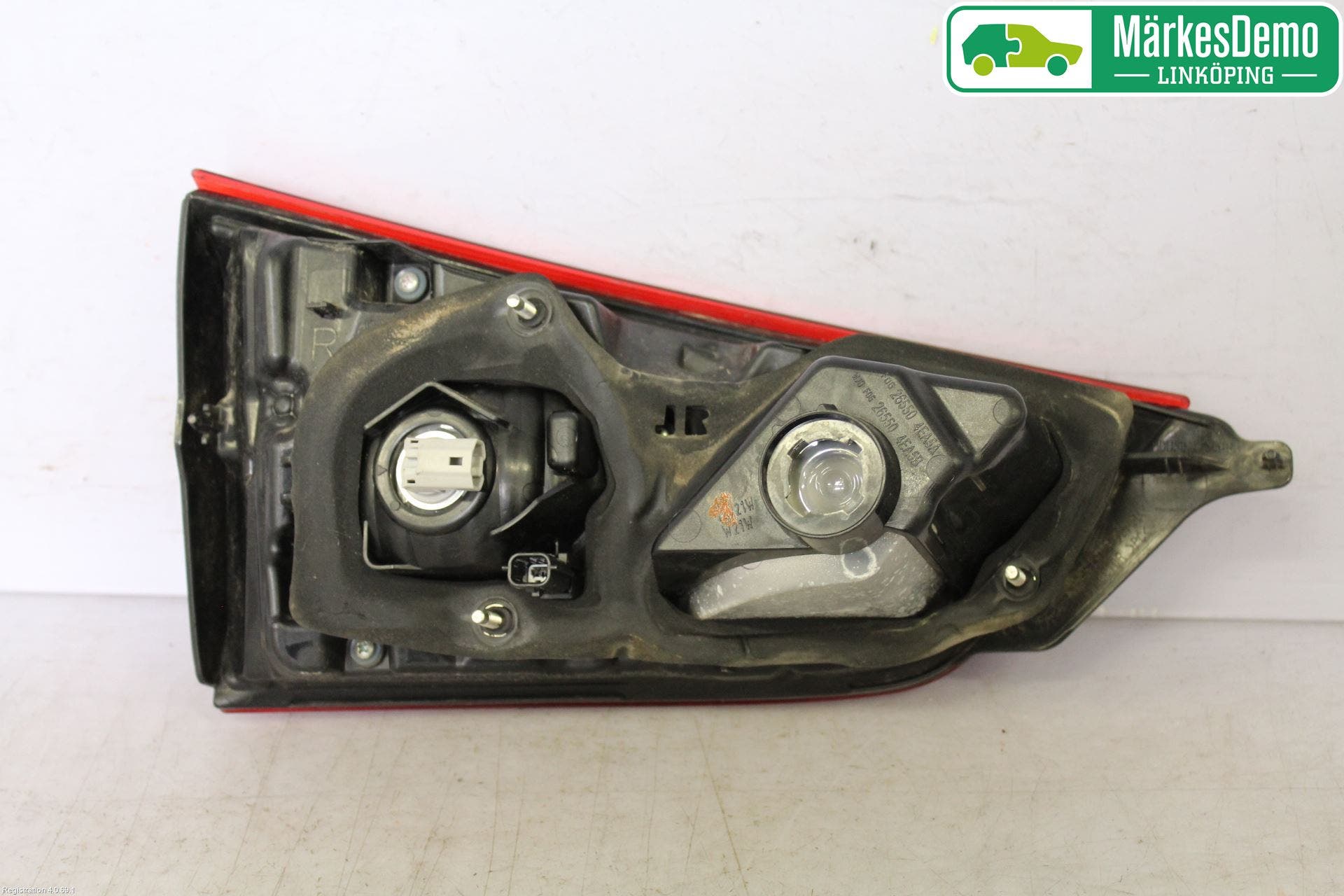 Nissan QASHQAI 14-17 Bakljus Lucka Hö