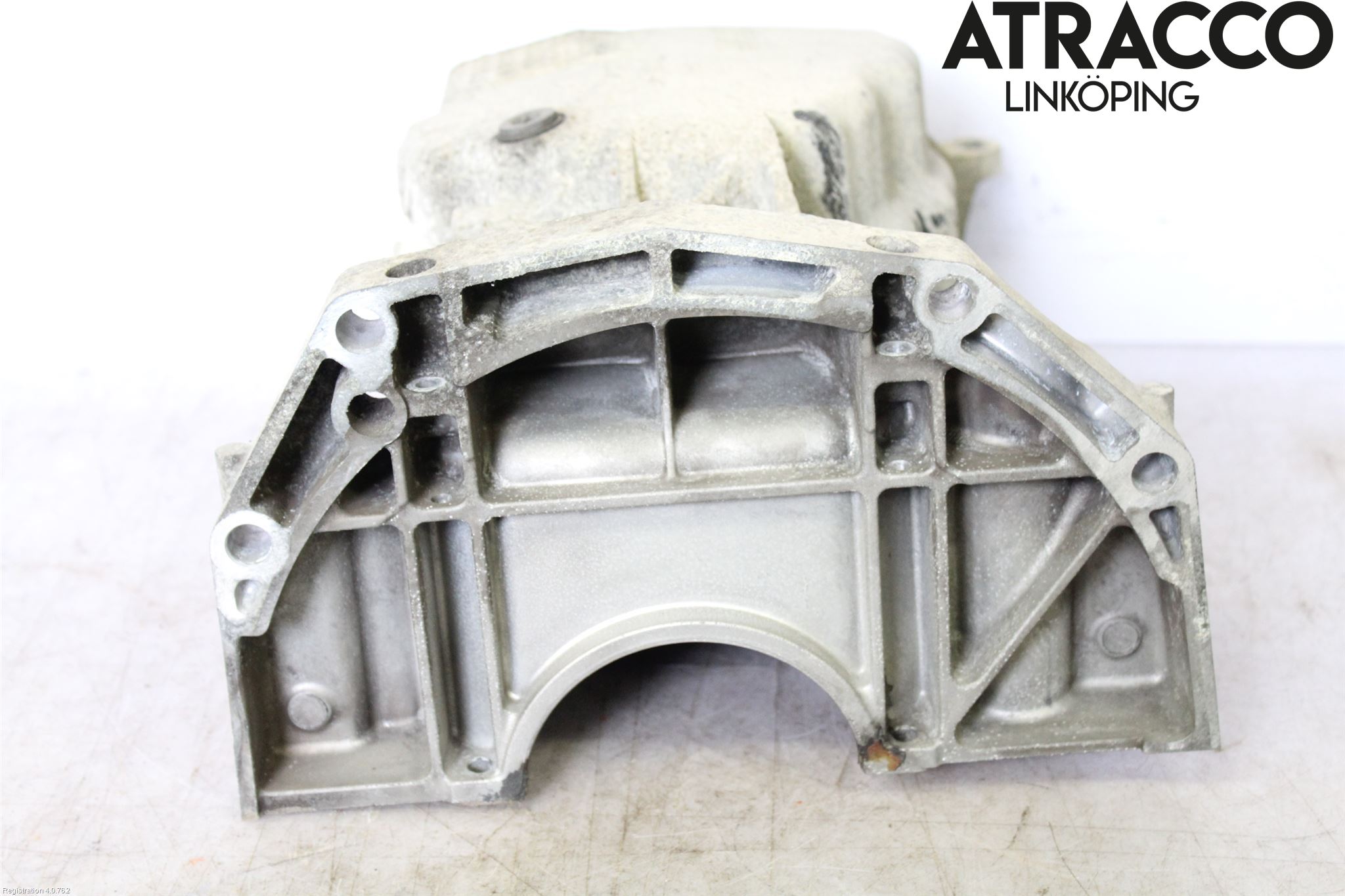 Nissan KUBISTAR Oljetråg