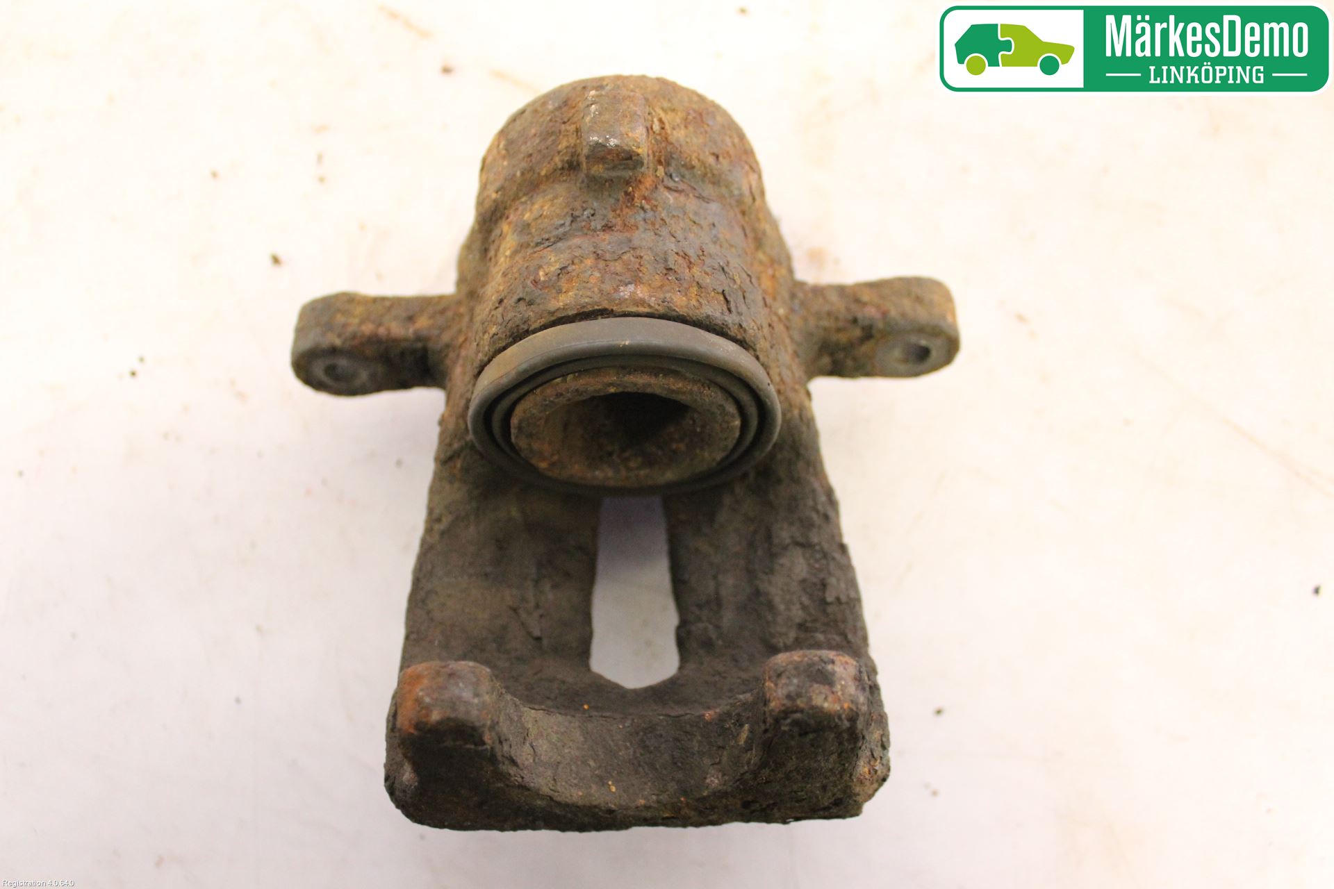 BMW 1 E87/81 5D/3D 03-11 Bromsok Bak Höger