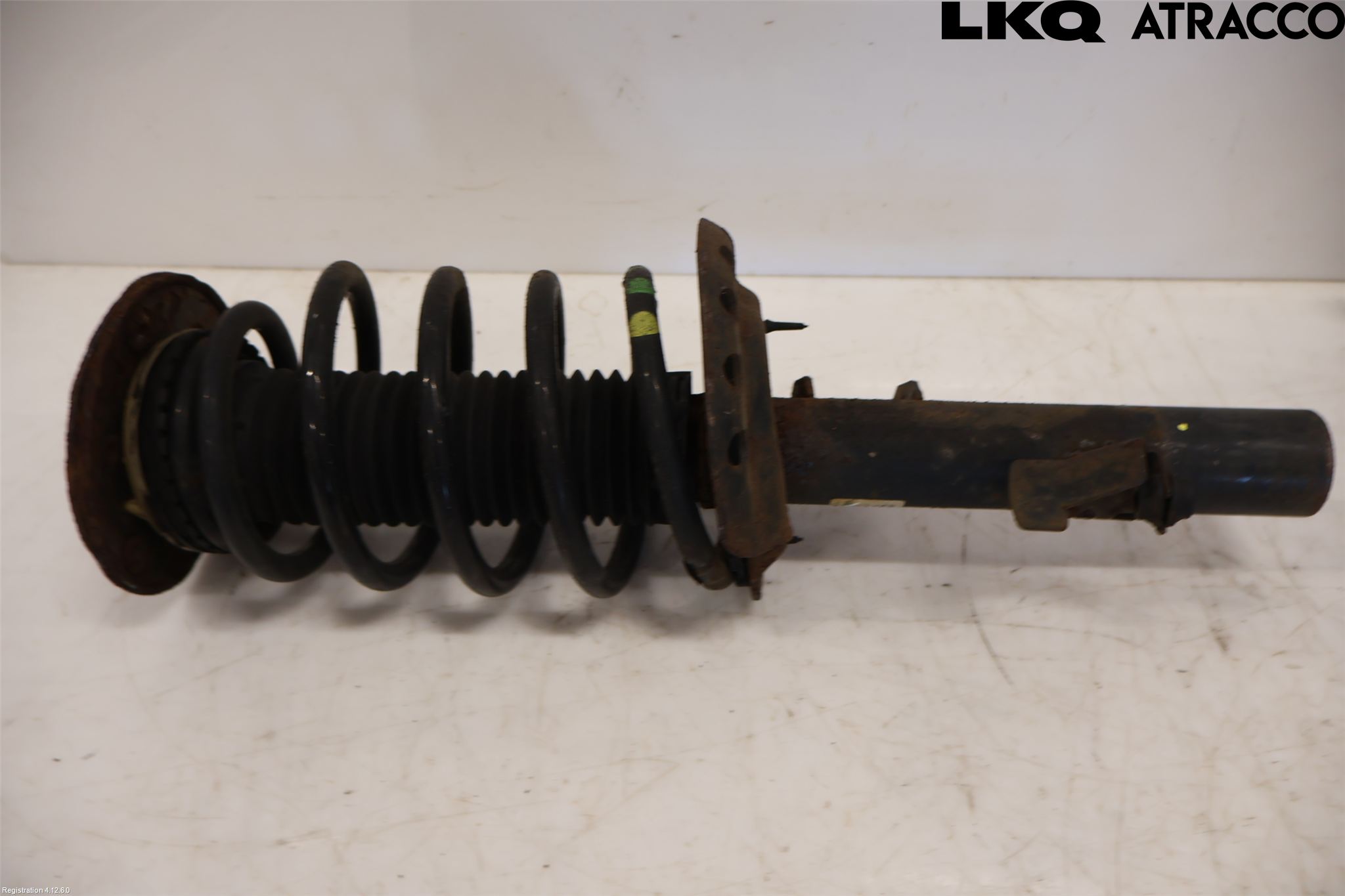 Volvo V70 08-13 Fjäderben Fram Vänster