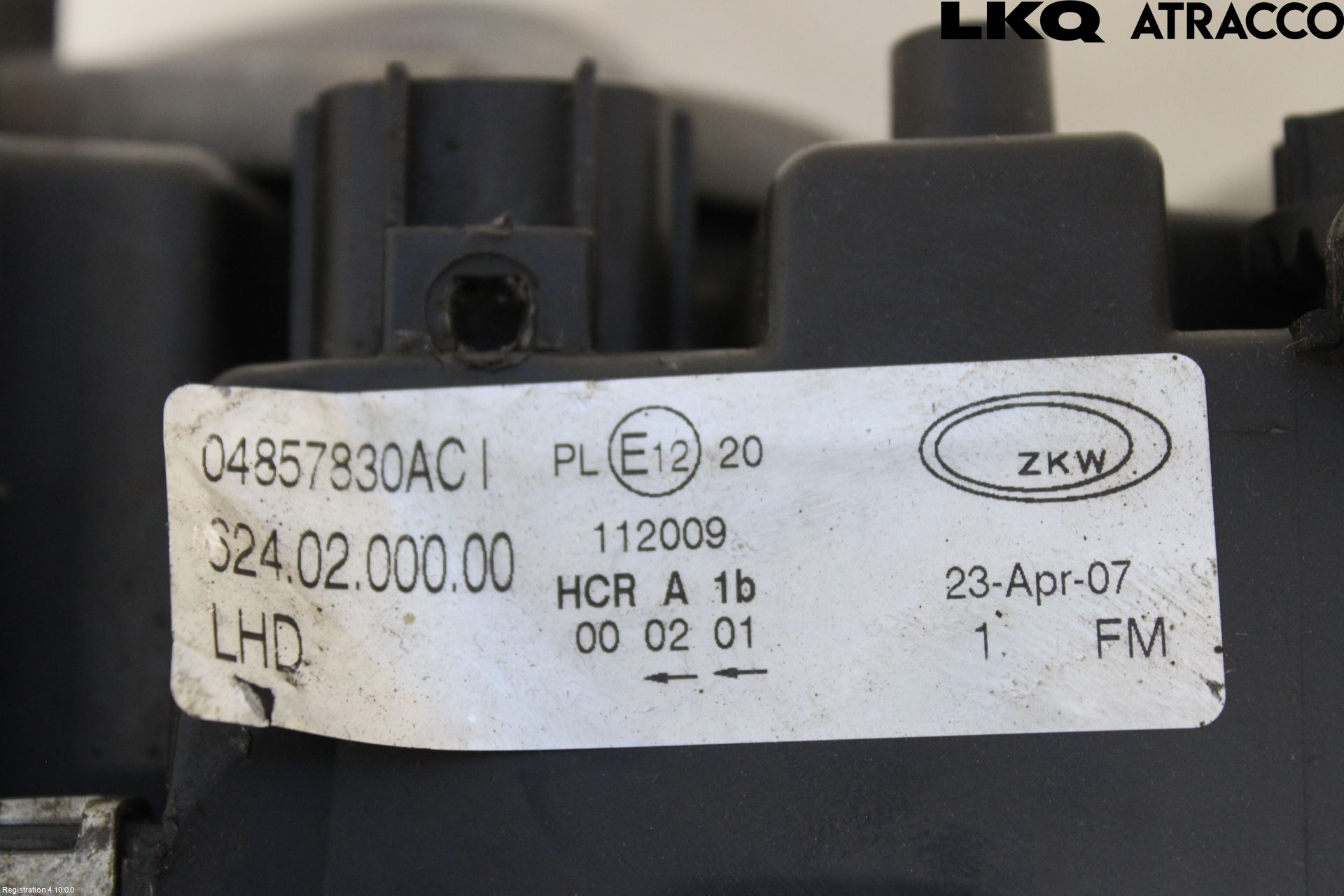 Chrysler CHR VOYAGER     04-07 Strålkastare Höger