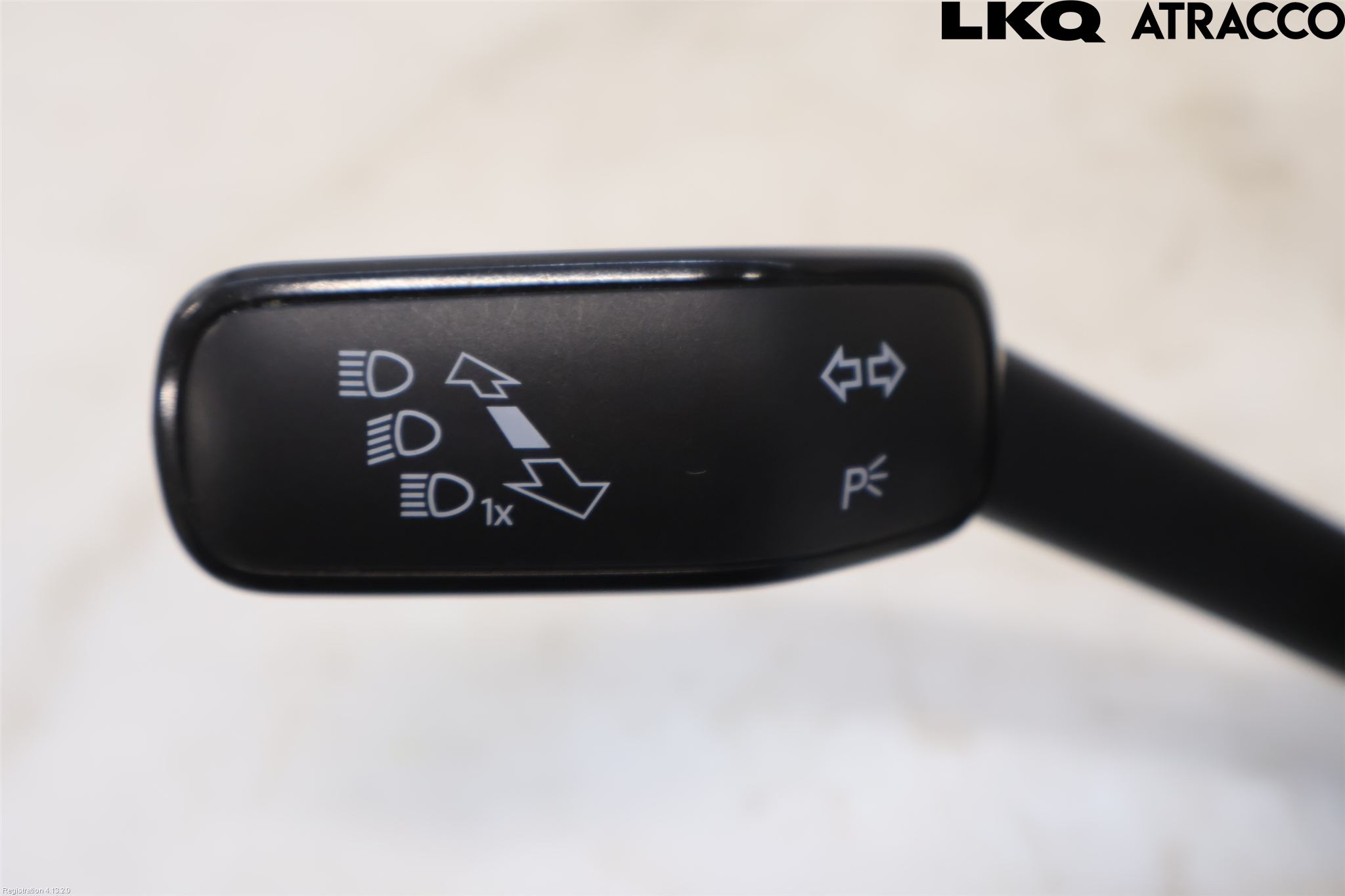 Volkswagen VW GOLF / E-GOLF VII 13-20 Spakcentral