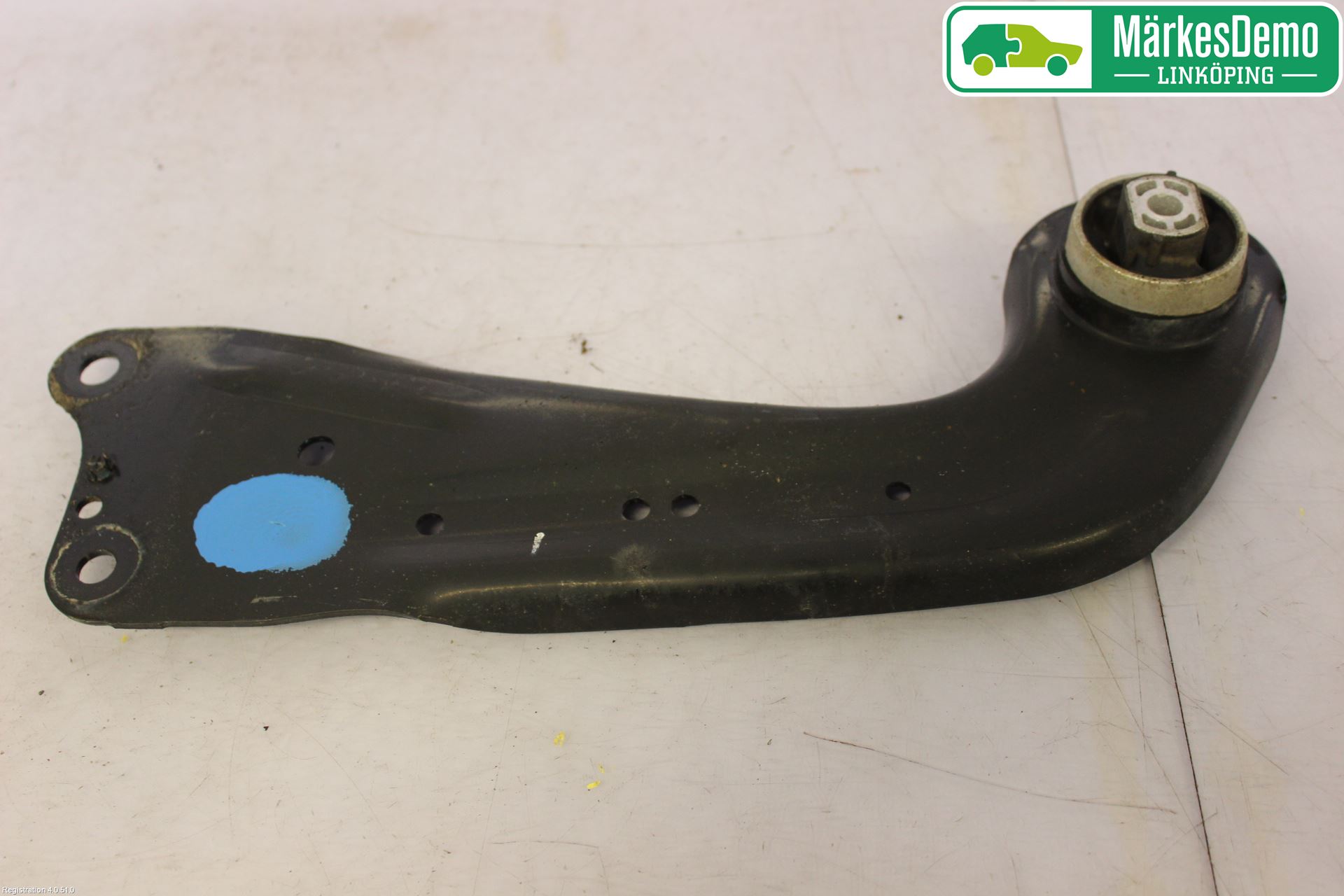 Volkswagen VW PASSAT 15-19 Bärarm Bak Höger