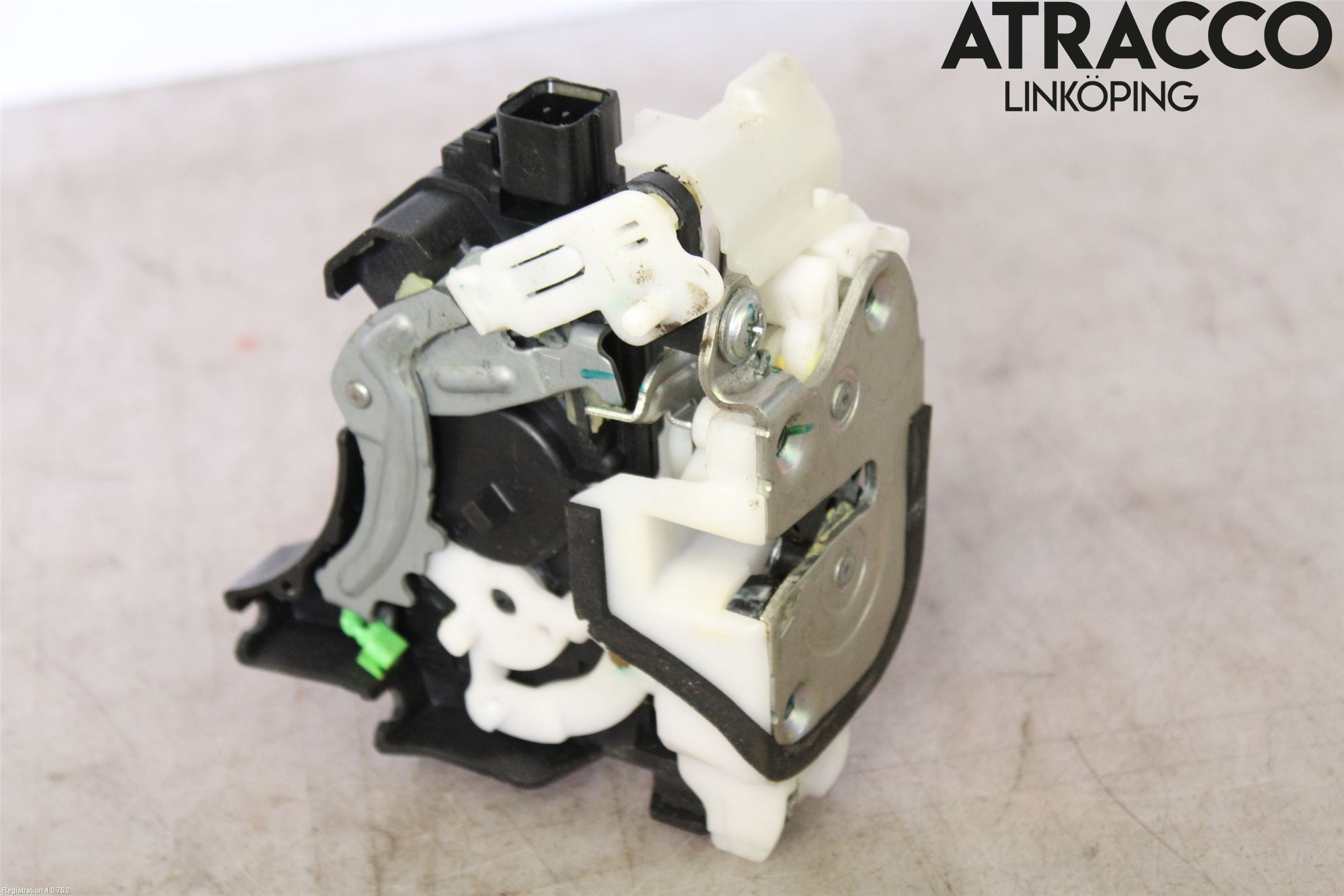 Mitsubishi L200 06-15 Låskista-Dörrlås