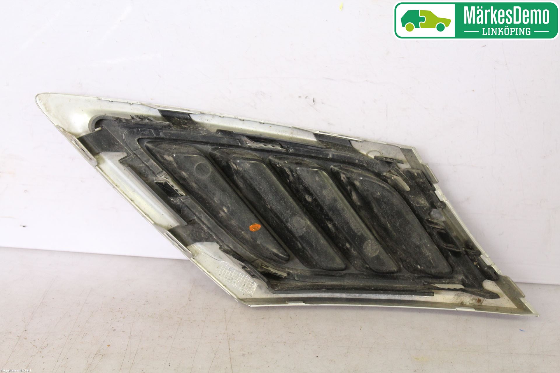 Saab 9-3 VER2/VER3 08-15 Grilldel Höger