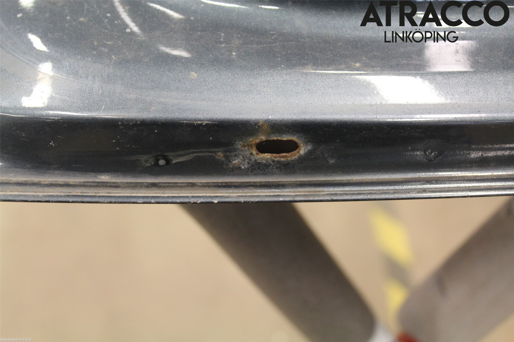 Volkswagen VW CADDY      04-10 Dörr Bak Van-Skåp Höger