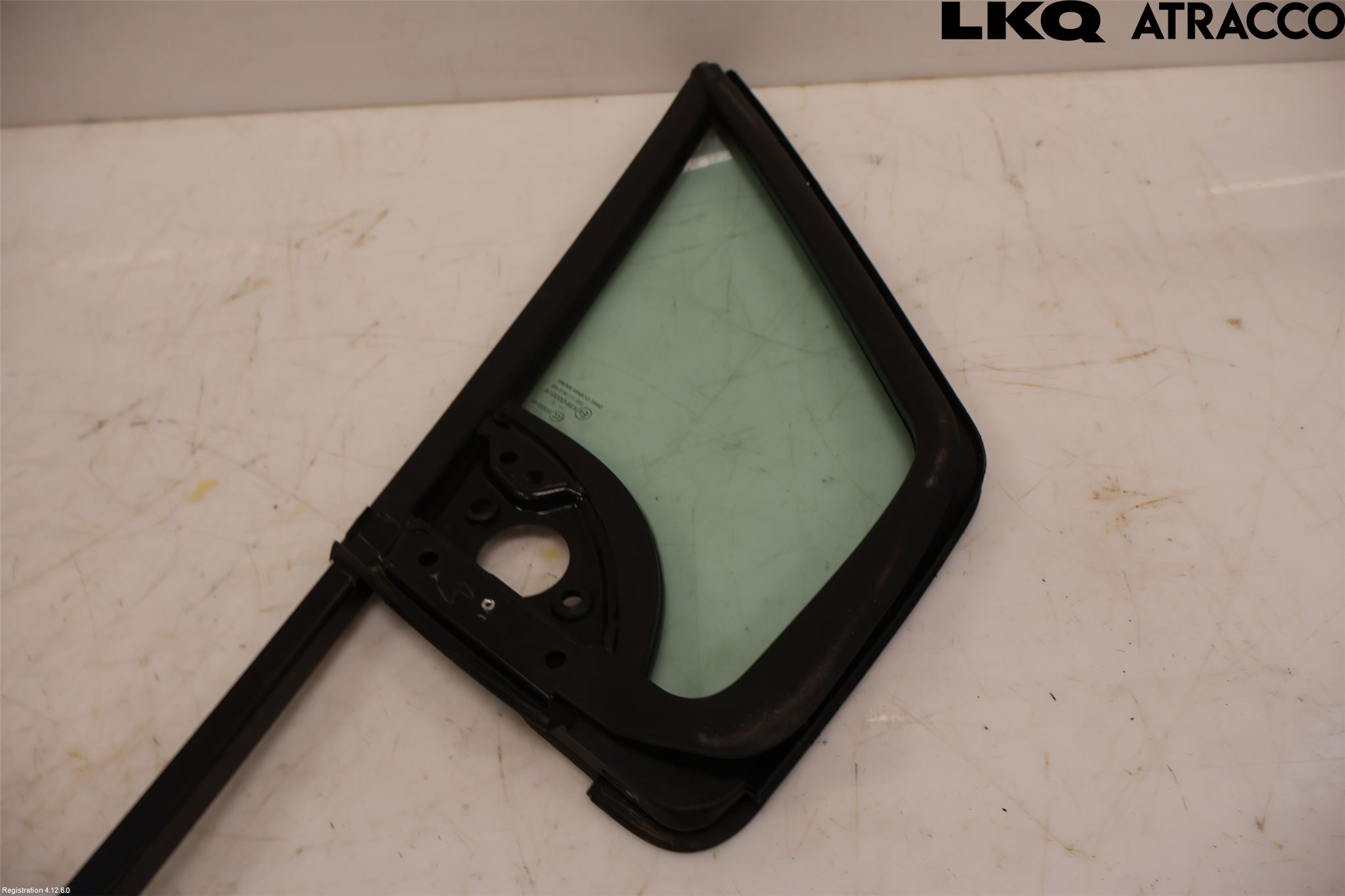 Peugeot PARTNER 08-15 Dörruta Fram Lilla Vä