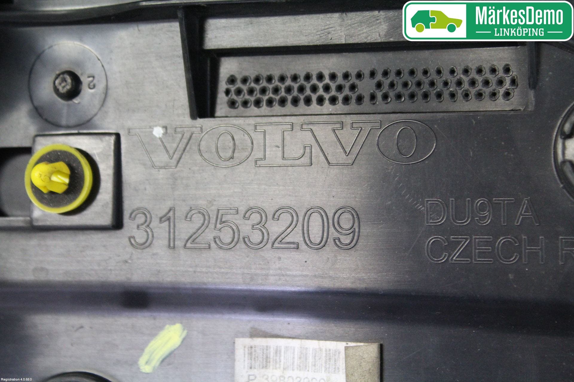 Volvo V60 11-13 Spoiler Baklucka