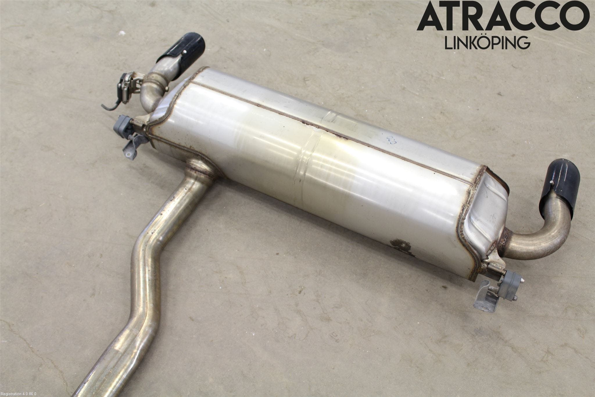 BMW 5 G30/G31/F90 17-23 Avgas Halvsats