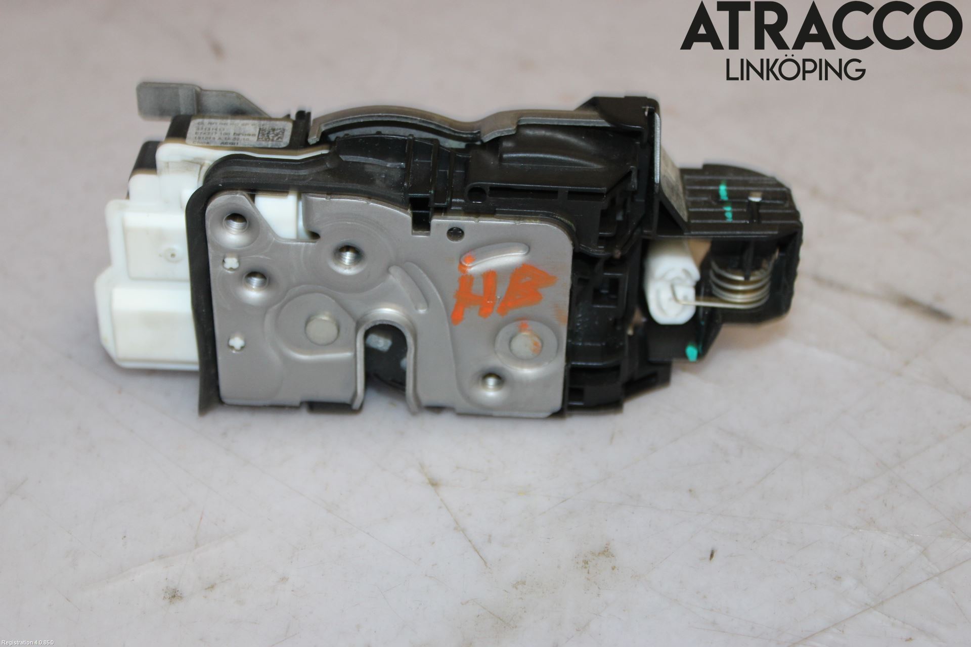 Volvo XC60 18- Låskista-Dörrlås