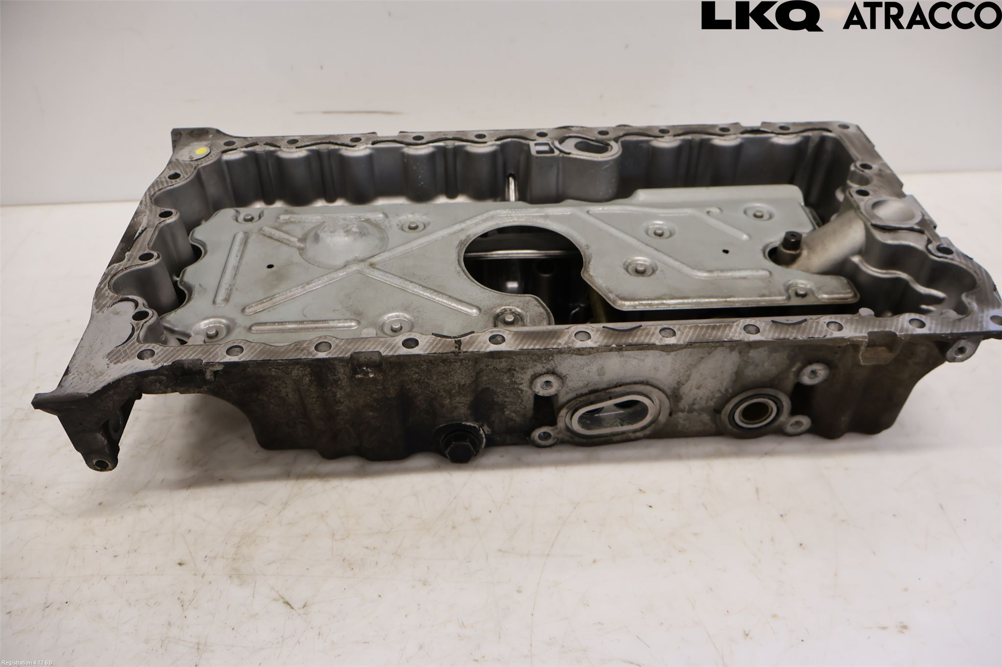 Volvo V70 05-08 Oljetråg