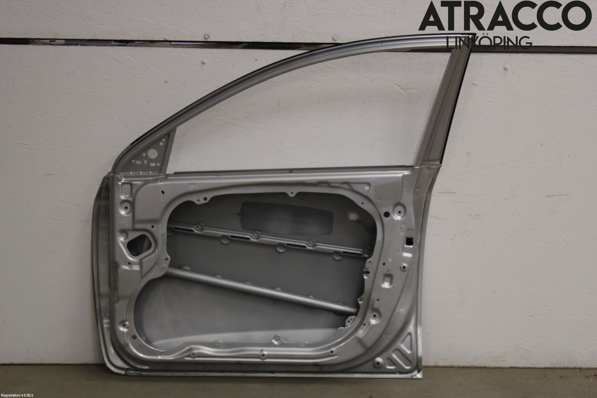 Kia CEED 06-12 Dörr Fram Höger