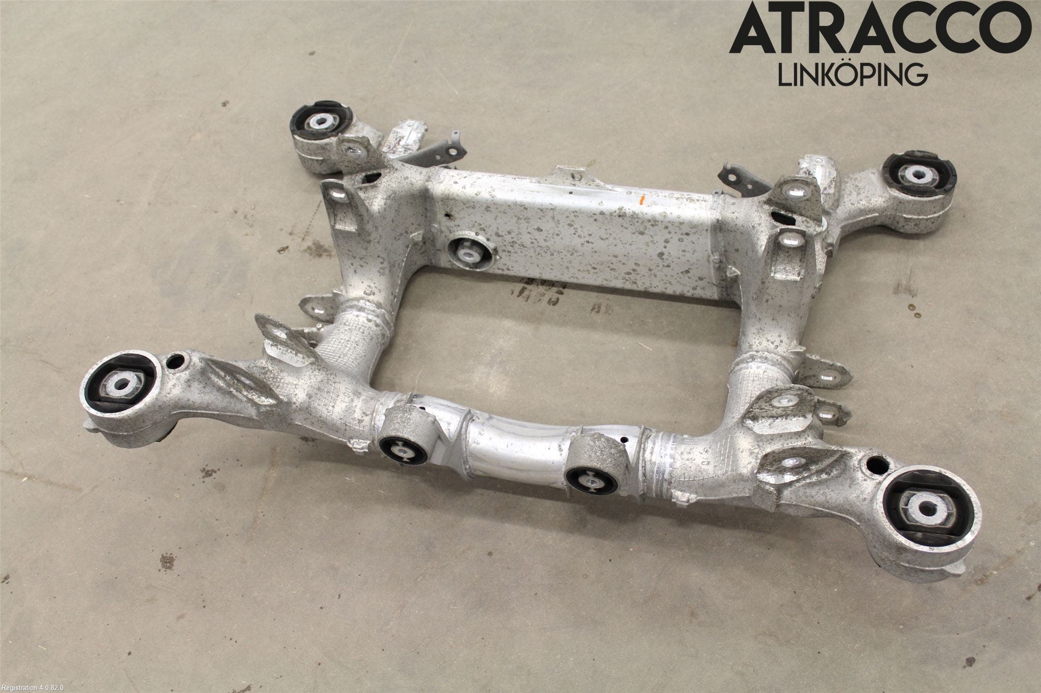 BMW 5 F10/F11/F18 09-17 Bakaxelbalk