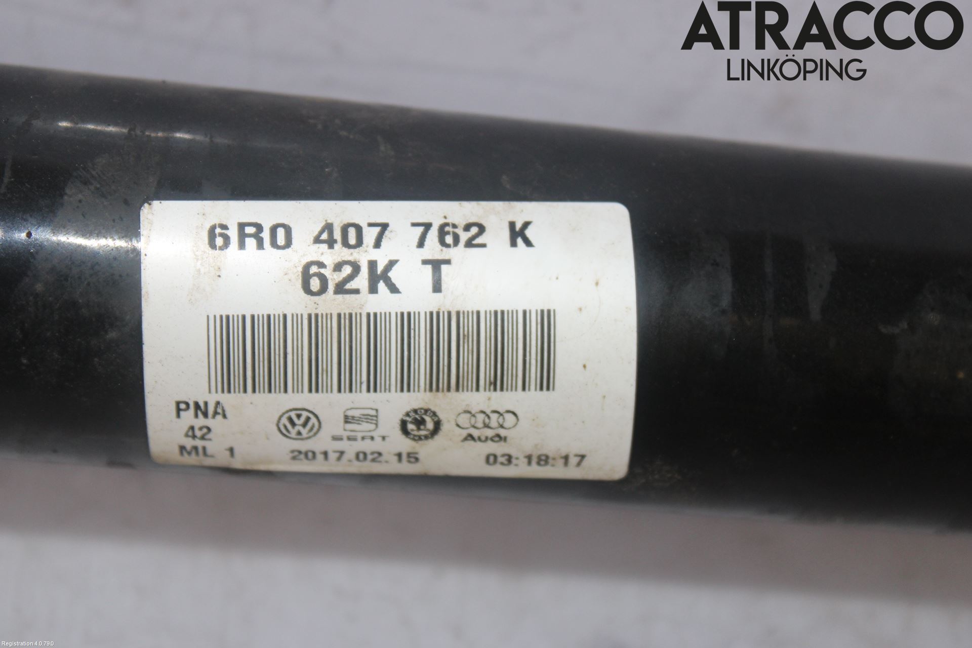 Volkswagen VW POLO 10-17 Drivaxel Fram Höger