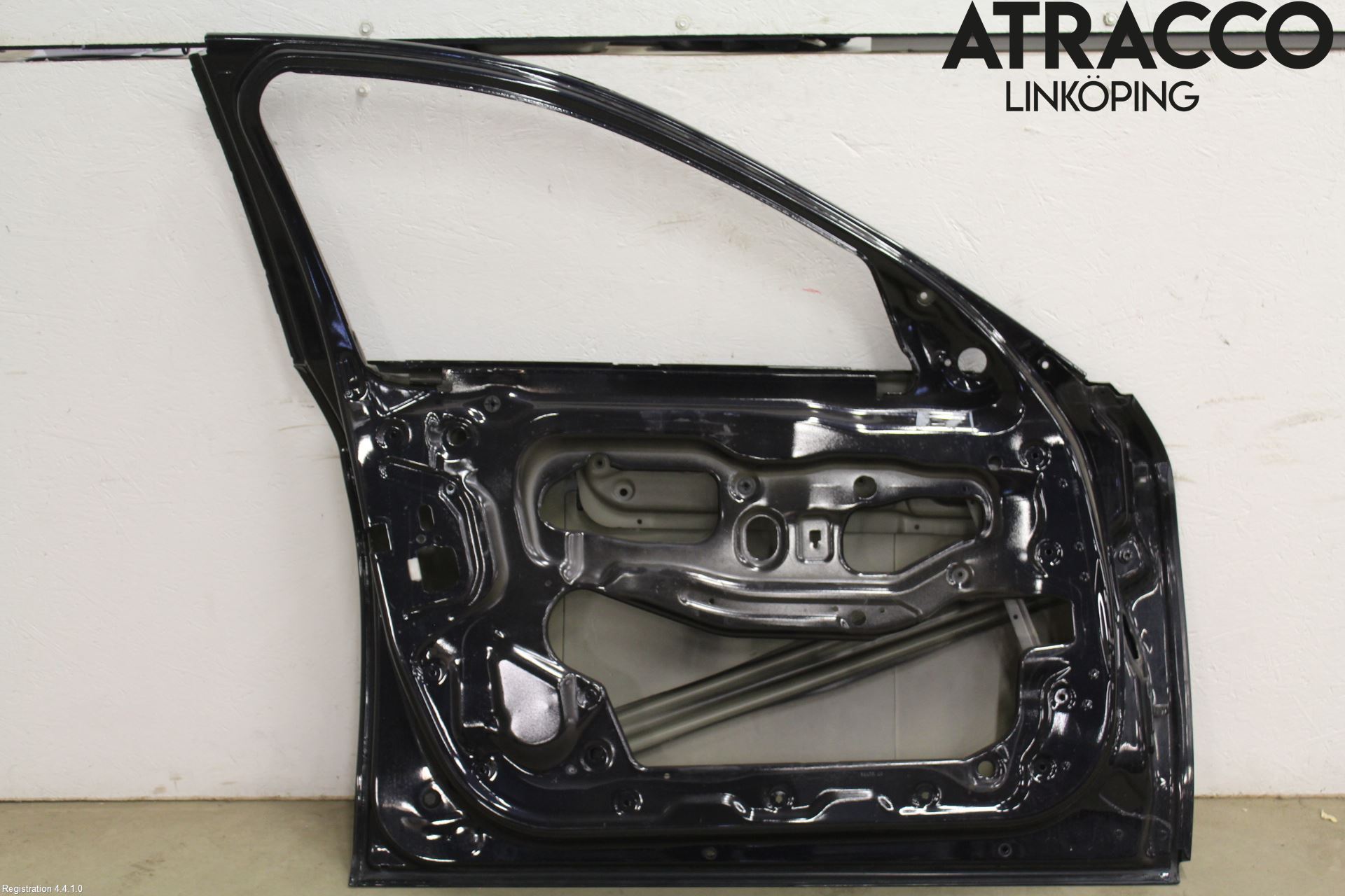BMW 5 F10/F11/F18 09-17 Dörr Fram Vänster