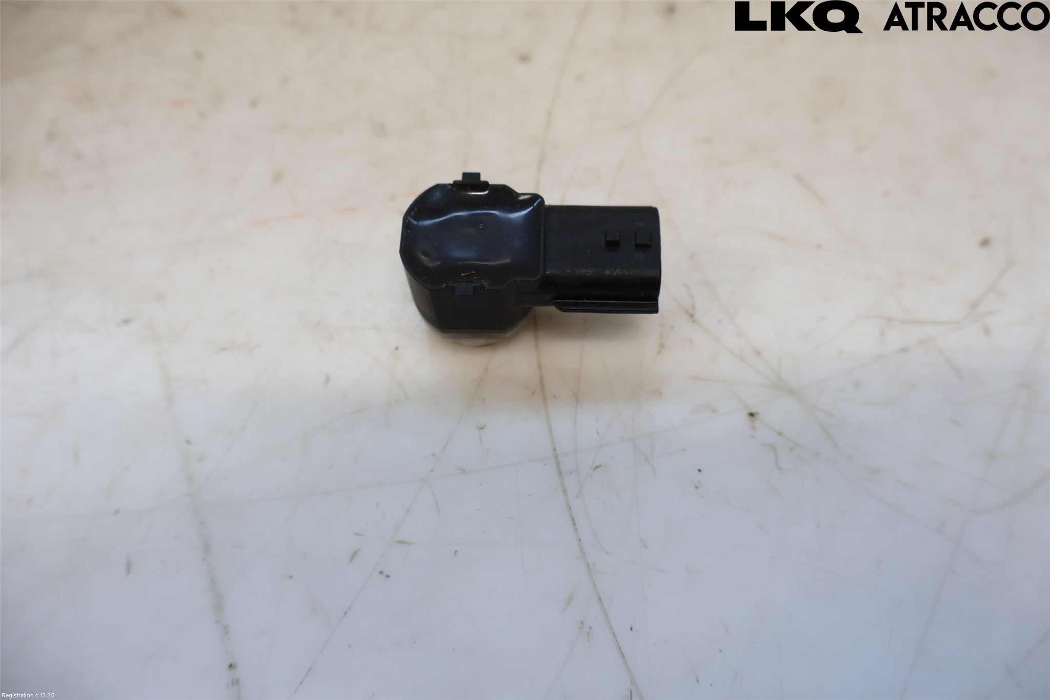 Nissan LEAF 18- Parkeringshjälp Frontsensor