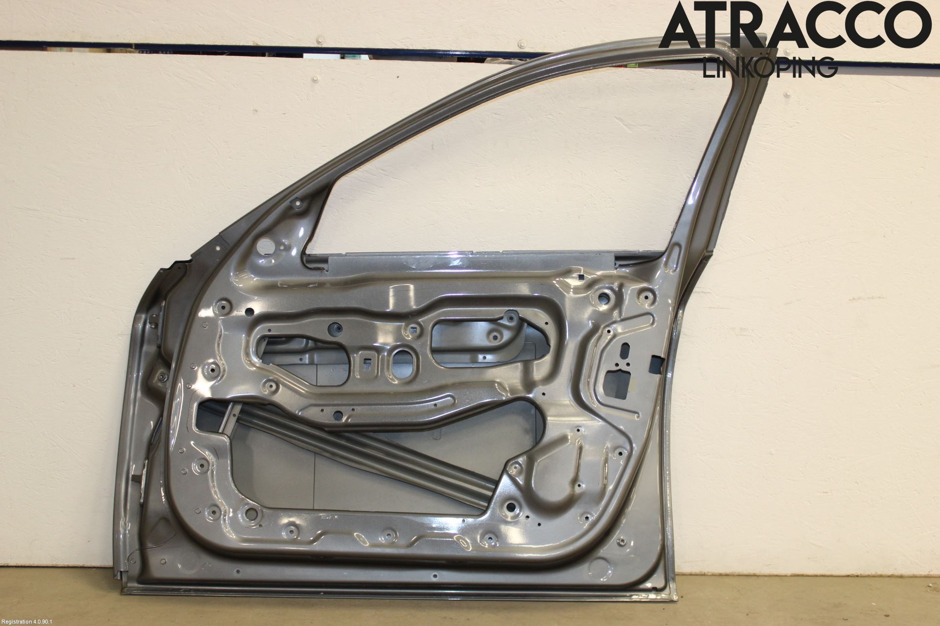 BMW 5 F10/F11/F18 09-17 Dörr Fram Höger