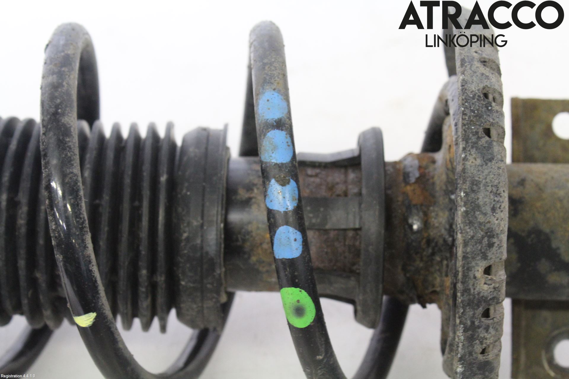 Audi A1/S1 11-18 Fjäderben Fram Vänster