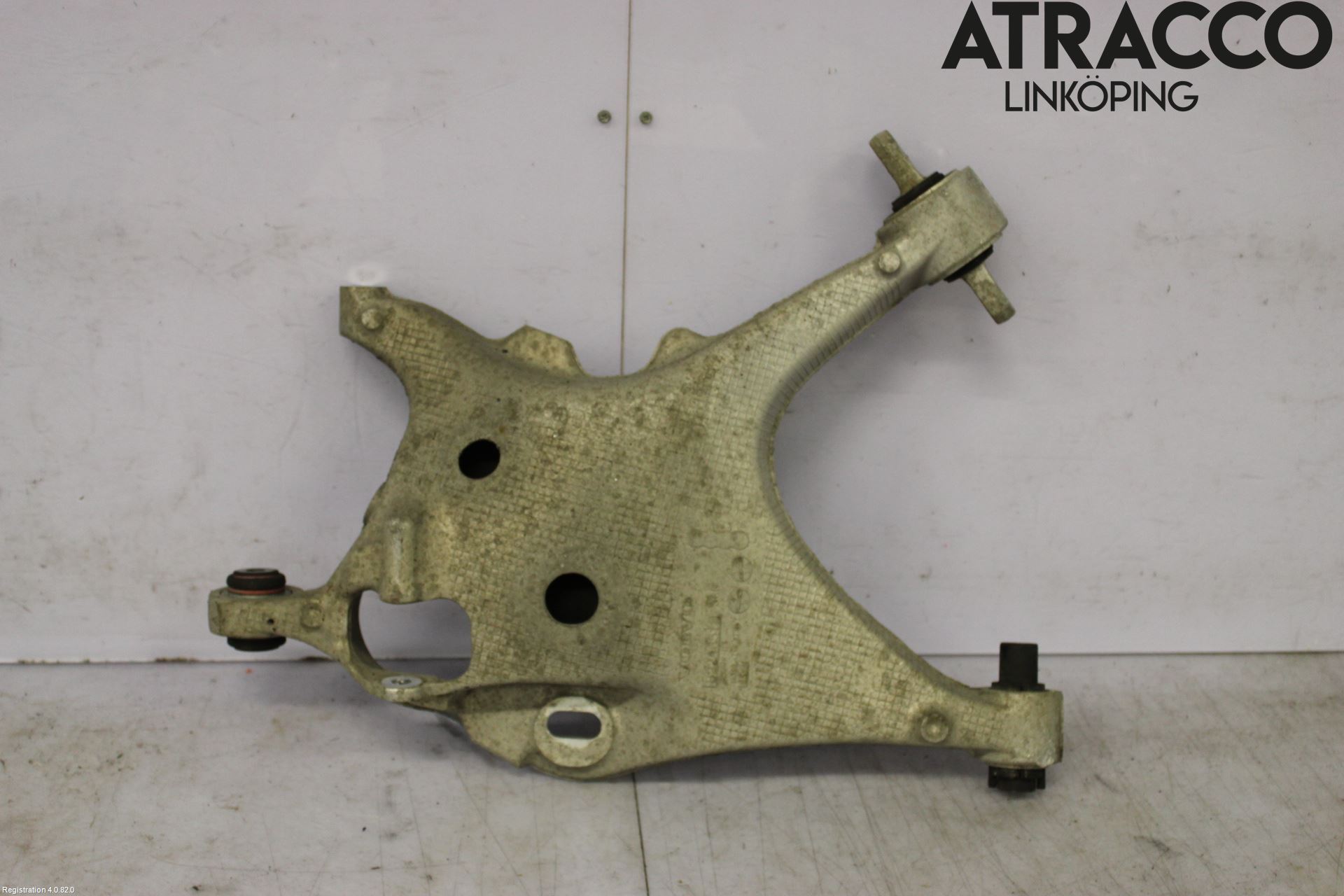 Volvo XC60 18- Bärarm Bak Höger