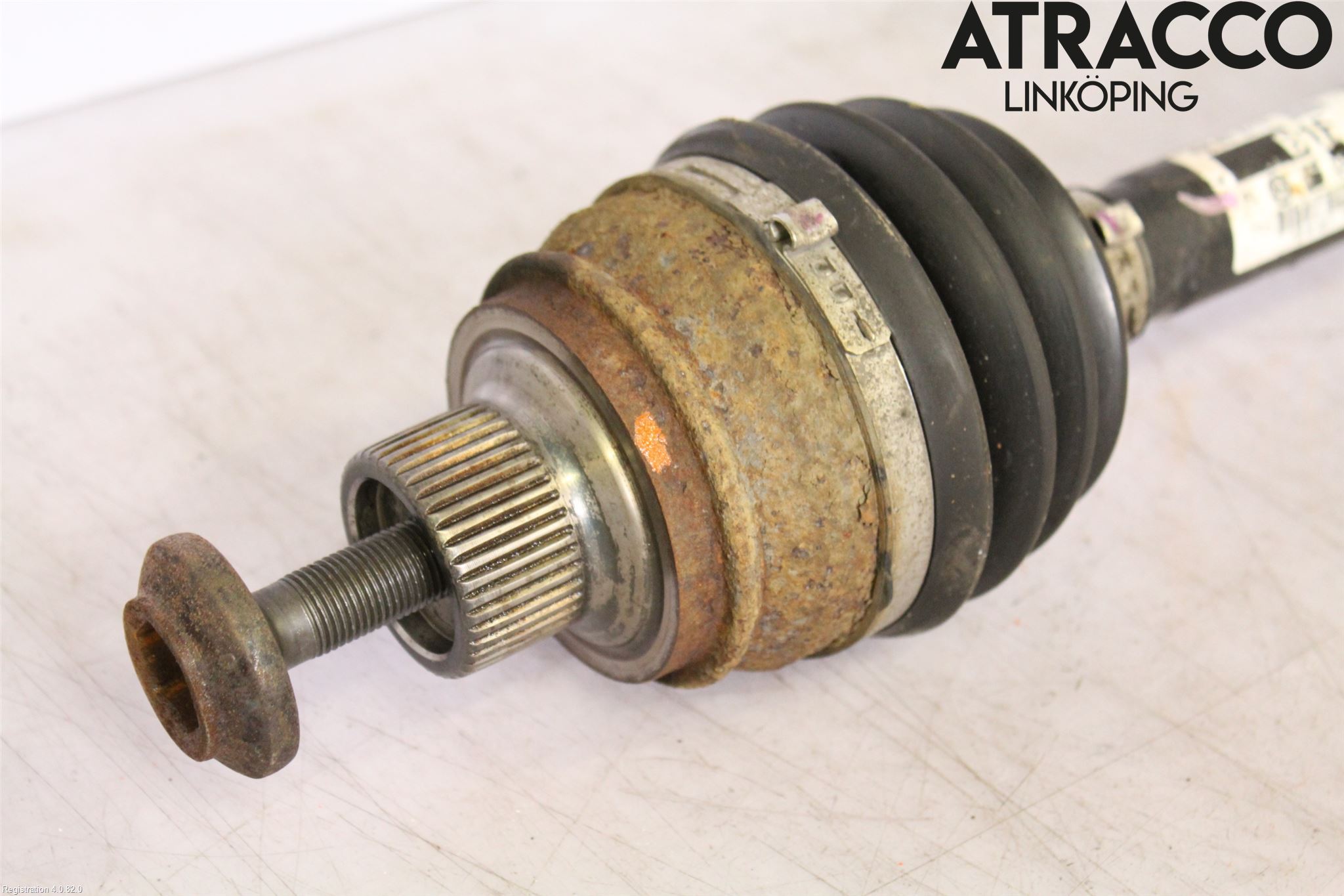 Audi A6 ALLROAD 12-18 Drivaxel Fram Vänster