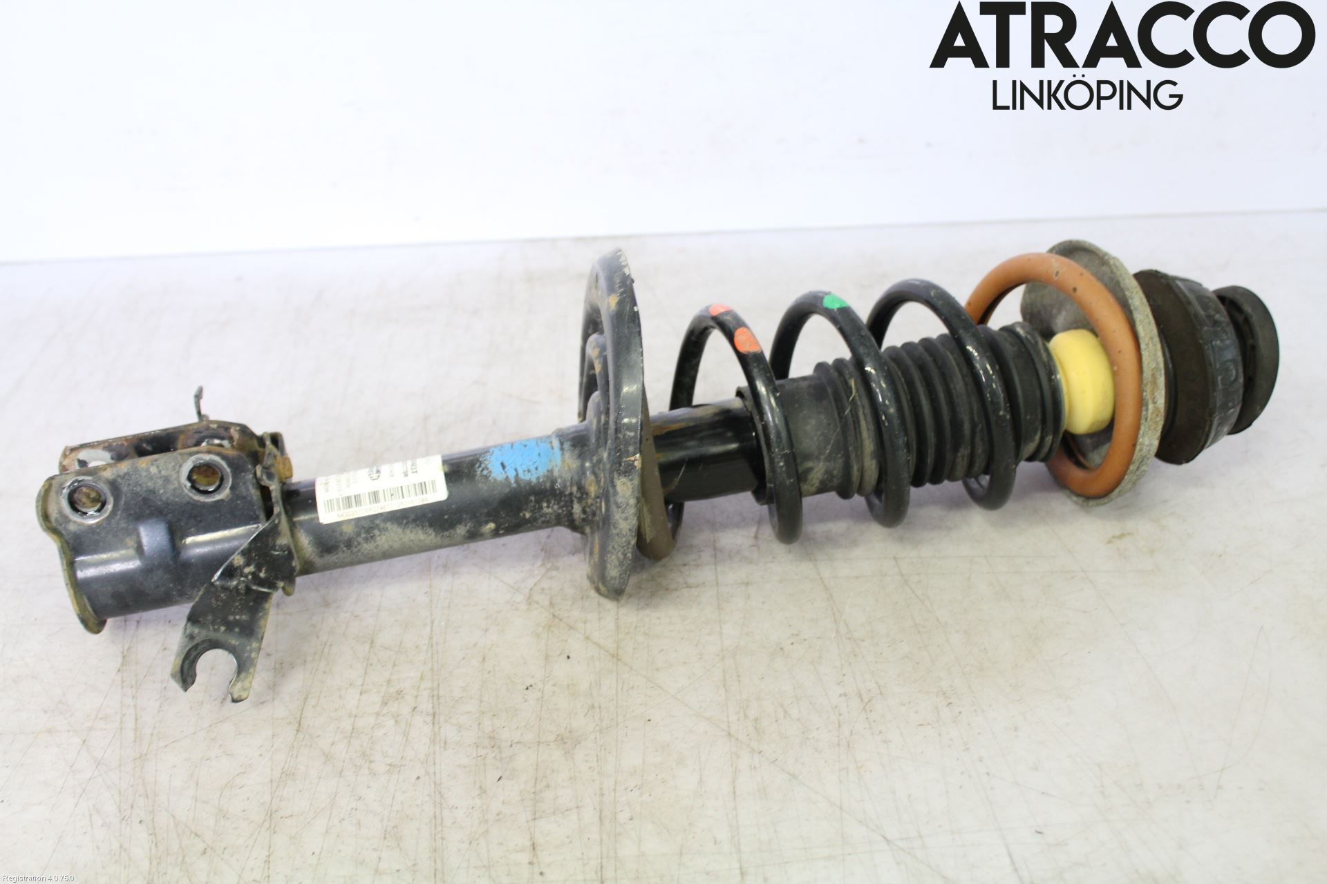 Dacia DOKKER 13- Fjäderben Fram Höger