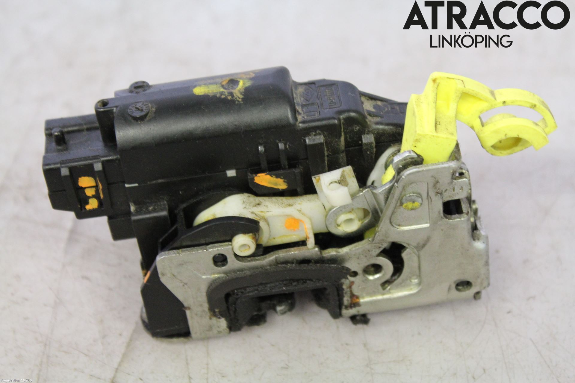 Dacia DUSTER 10-17 Låskista-Dörrlås