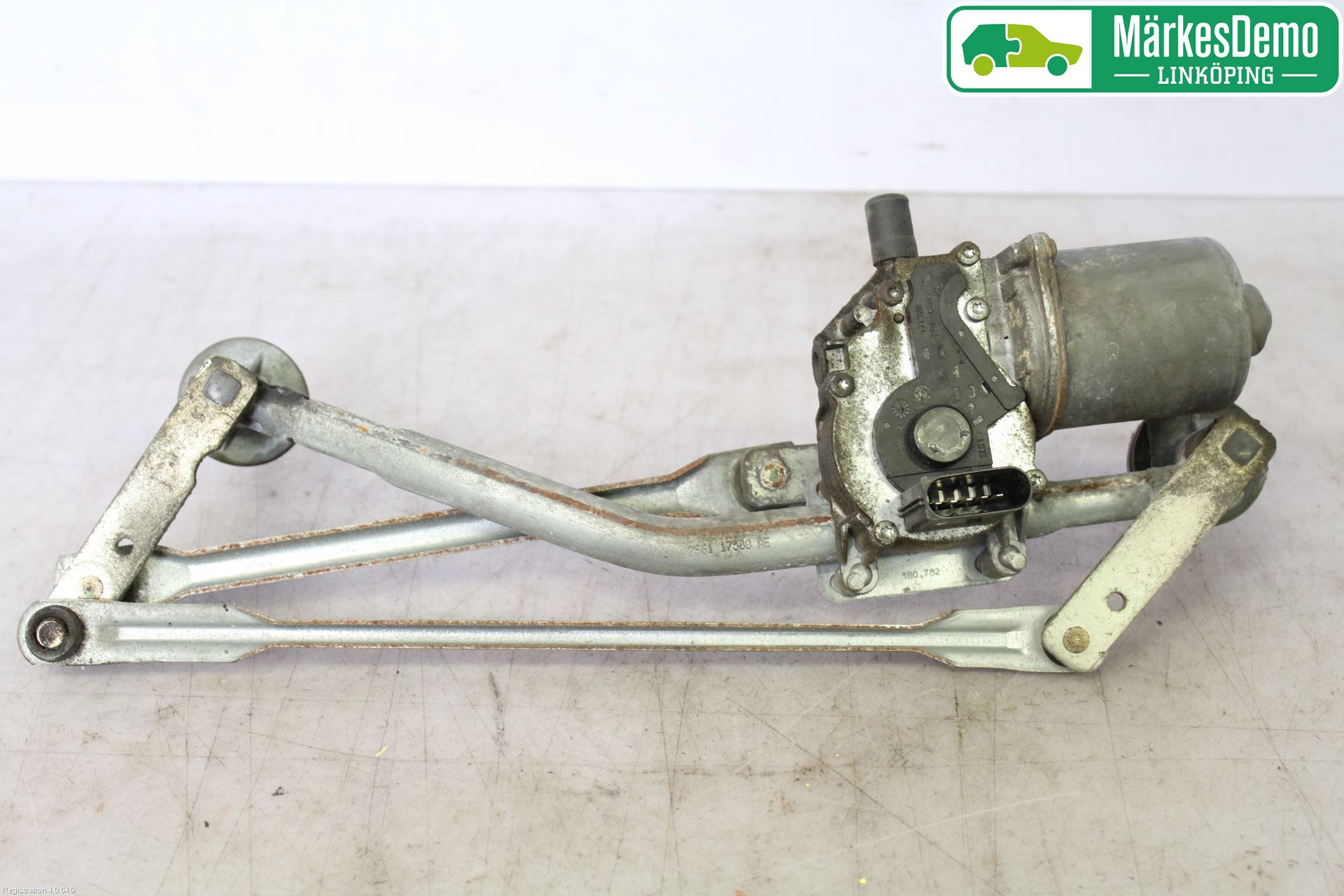 Ford FIESTA     06-08 Torkarmotor Vindruta