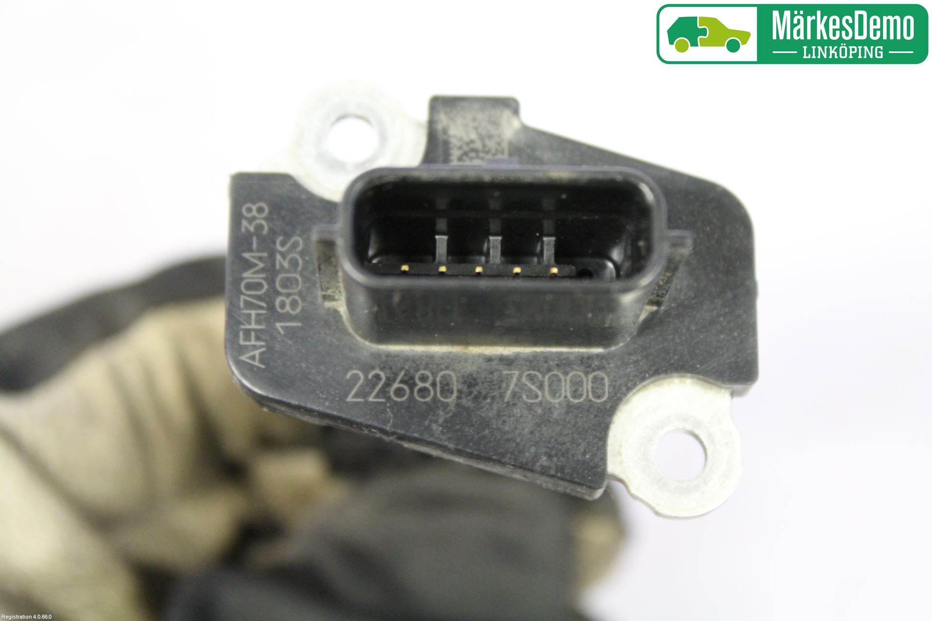 Nissan NOTE E11 06-14 Injluftmassamätare