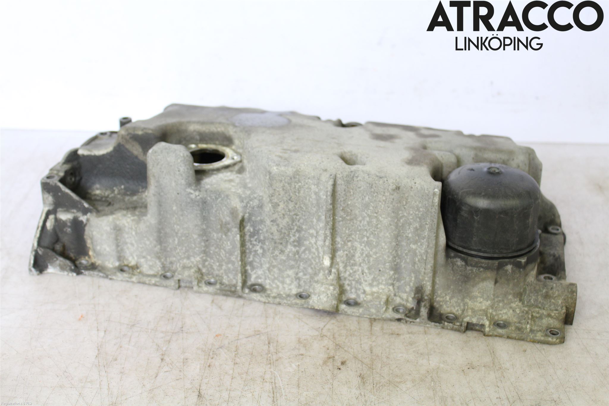 Volvo V70 05-08 Oljetråg