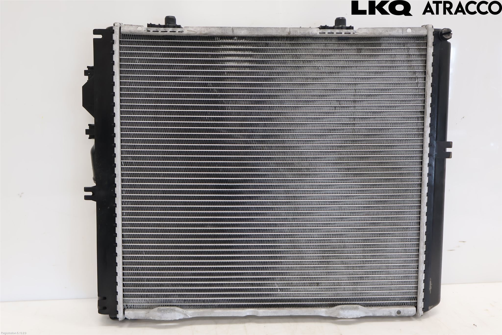 Mercedes-Benz MB 200-500  (W124) 86-96 Kylare Aut