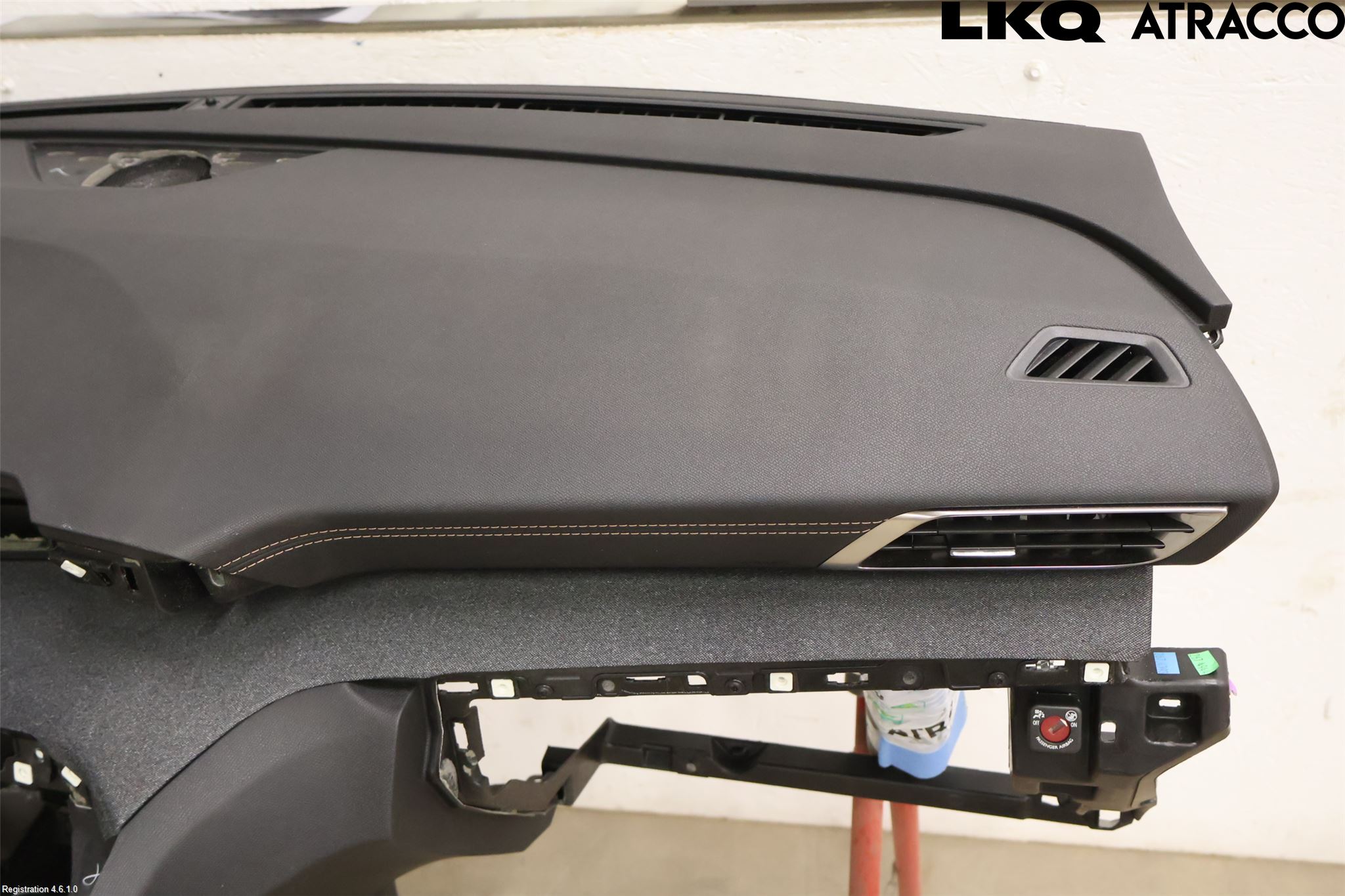 Peugeot 3008 17-24 Instrumentbräda