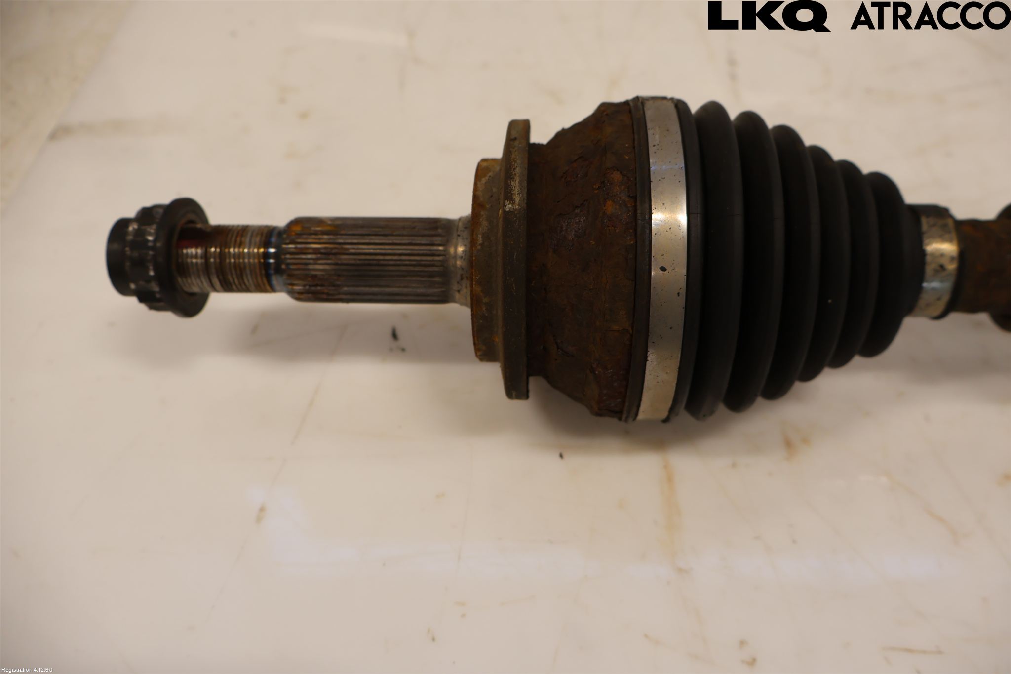 Toyota RAV4 13-18 Drivaxel Fram Vänster