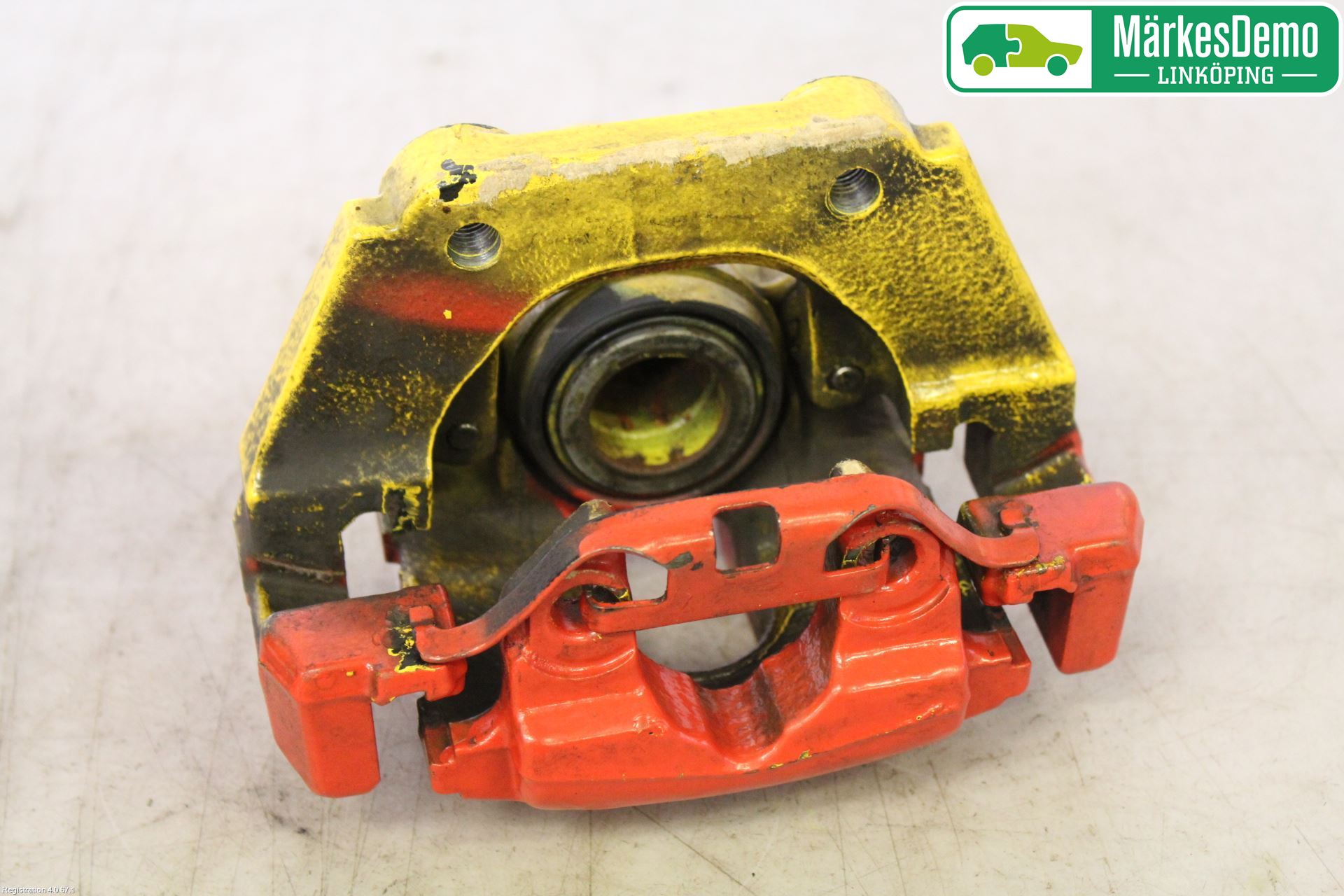 BMW 6 E63/64    02-10 Bromsok Bak Vänster