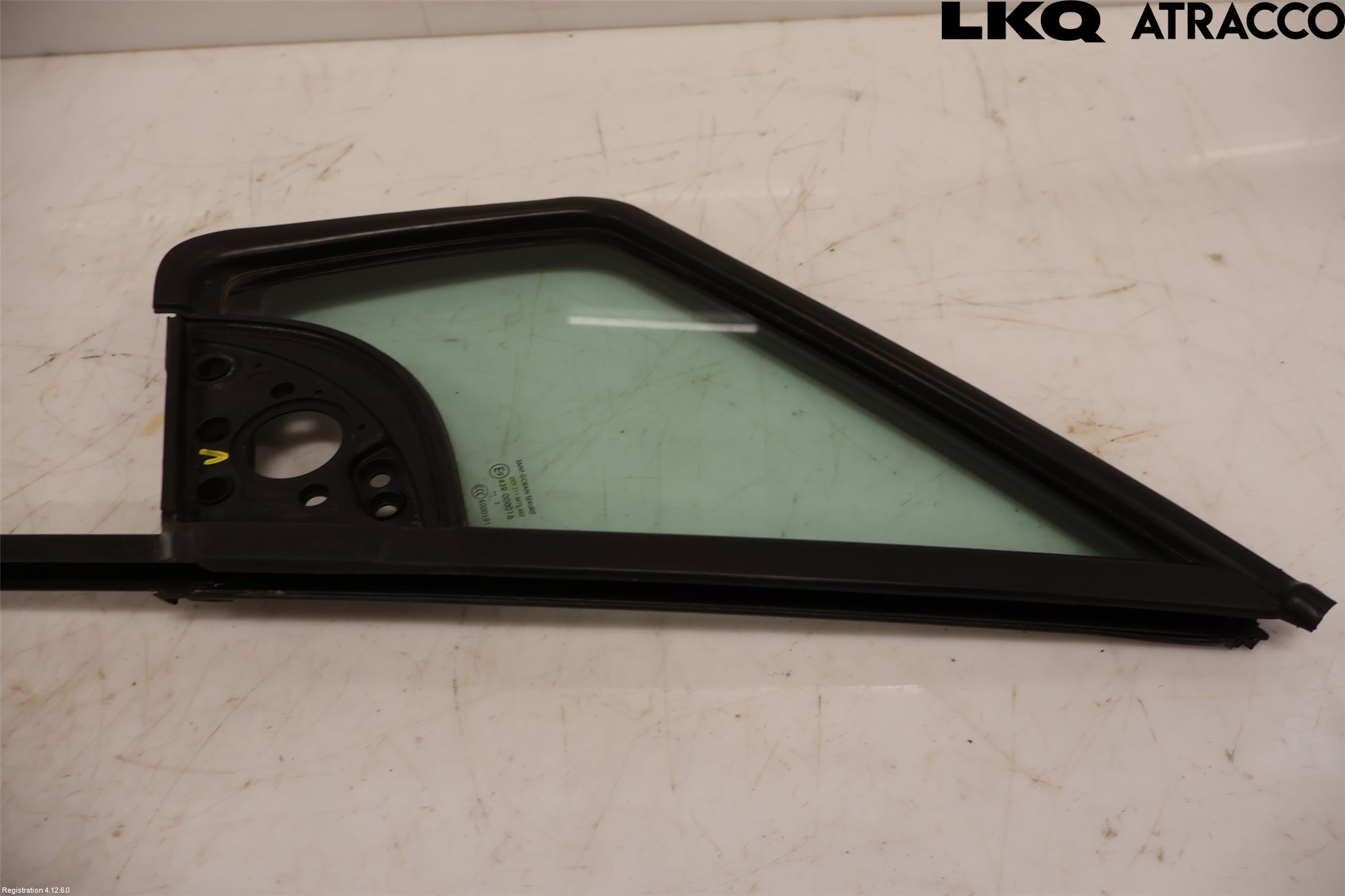 Peugeot PARTNER 08-15 Dörruta Fram Lilla Vä