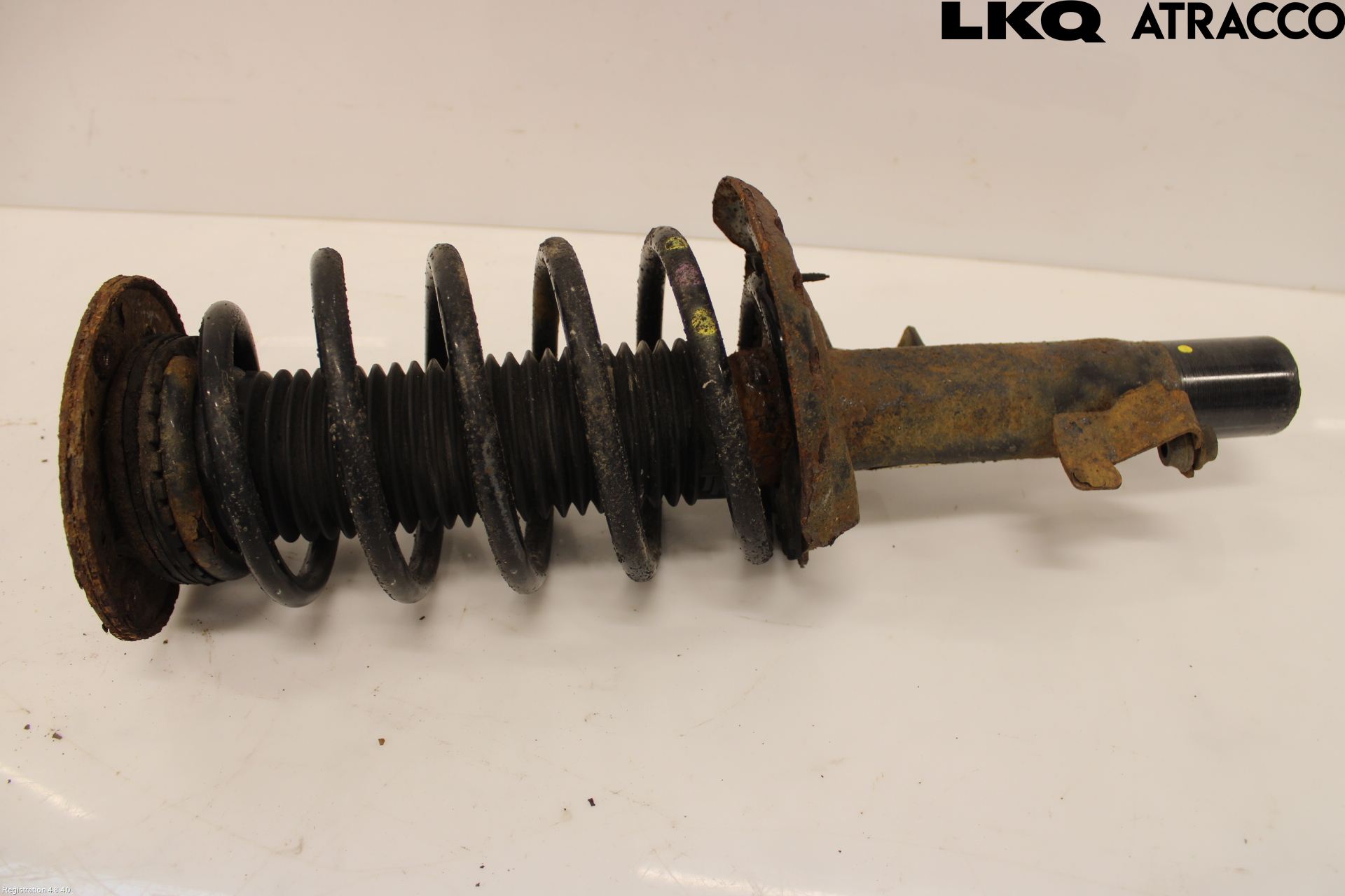 Volvo V70 14-16 Fjäderben Fram Höger