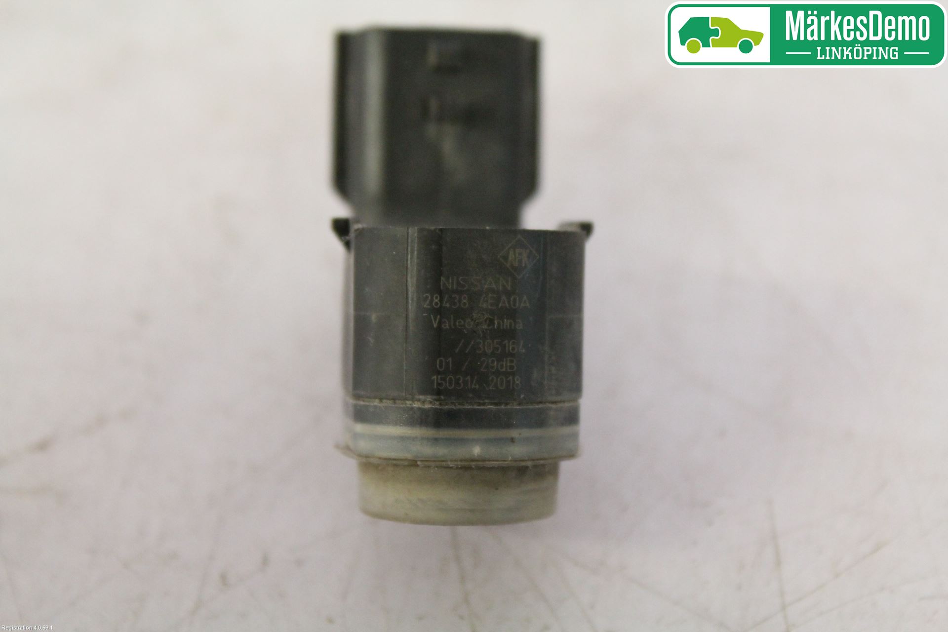 Nissan QASHQAI 14-17 Parkeringshjälp Frontsensor