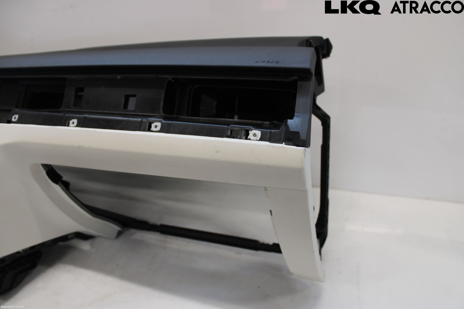 Volkswagen VW PASSAT 15-19 Instrumentbräda