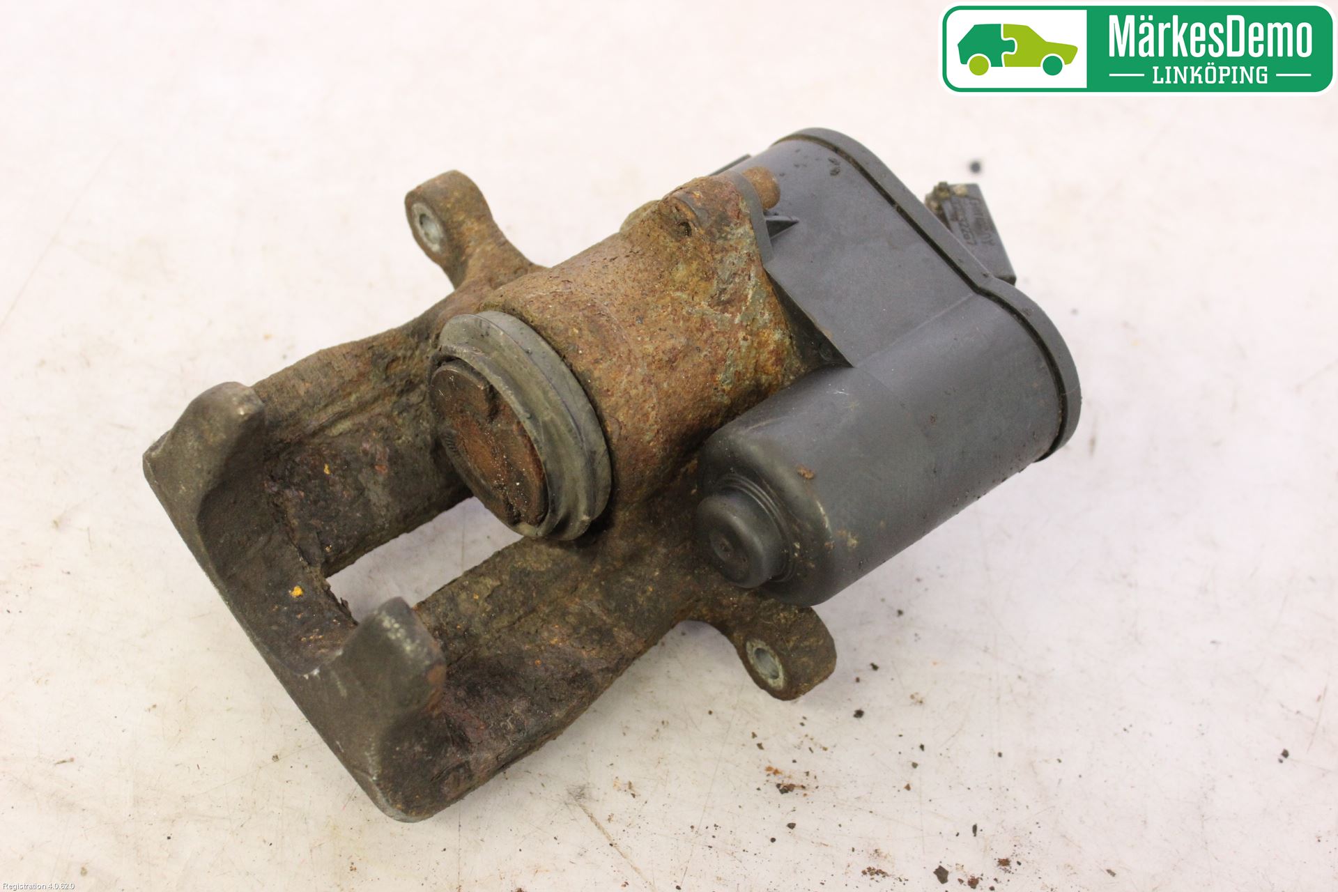 Volkswagen VW PASSAT 11-14 Bromsok Bak Höger