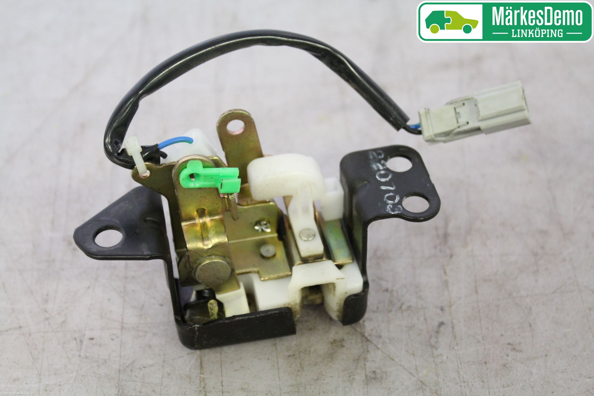 Honda CR-V 02-06 Låskista Baklucka