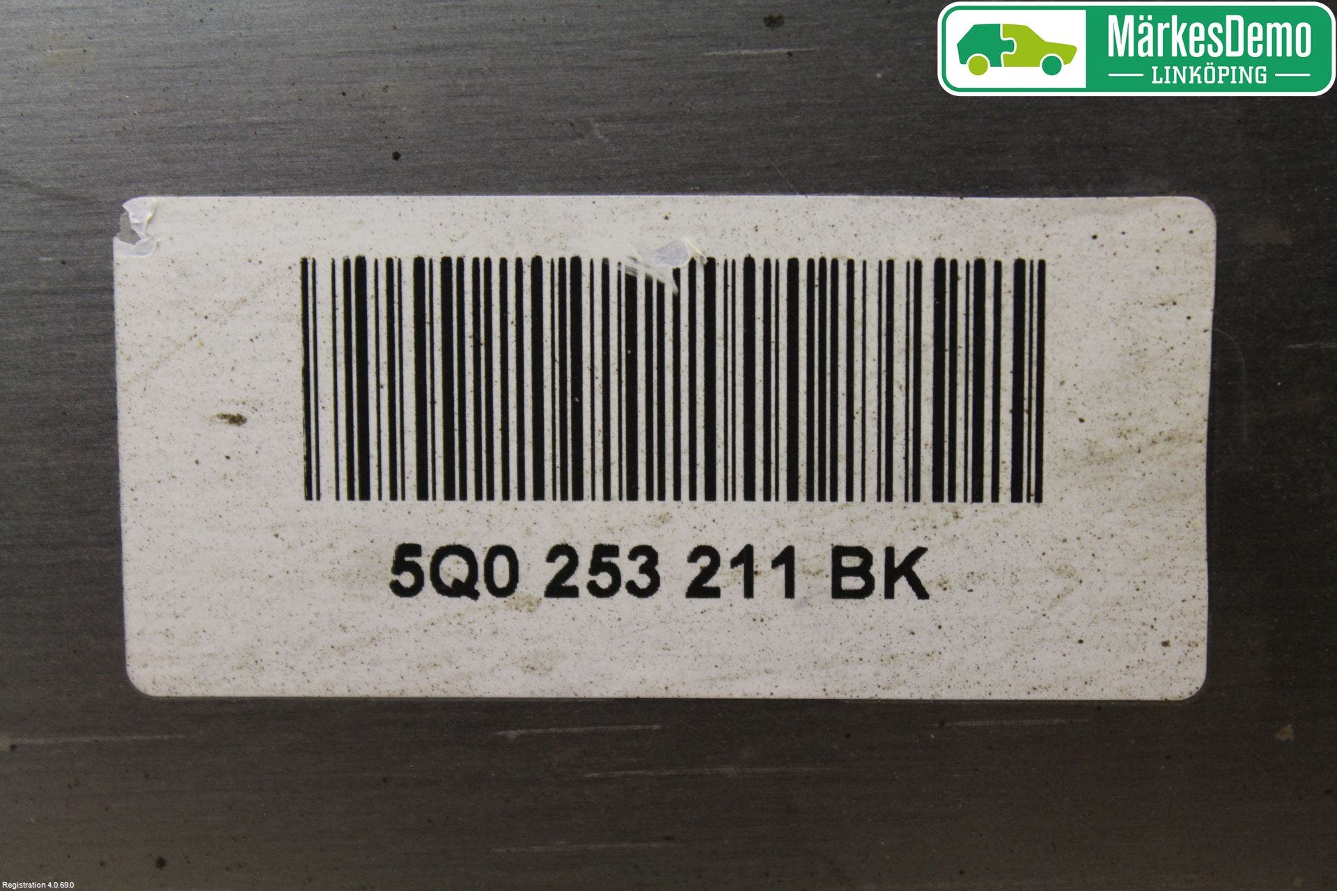 Volkswagen VW GOLF / E-GOLF VII 13-20 Avgas Halvsats