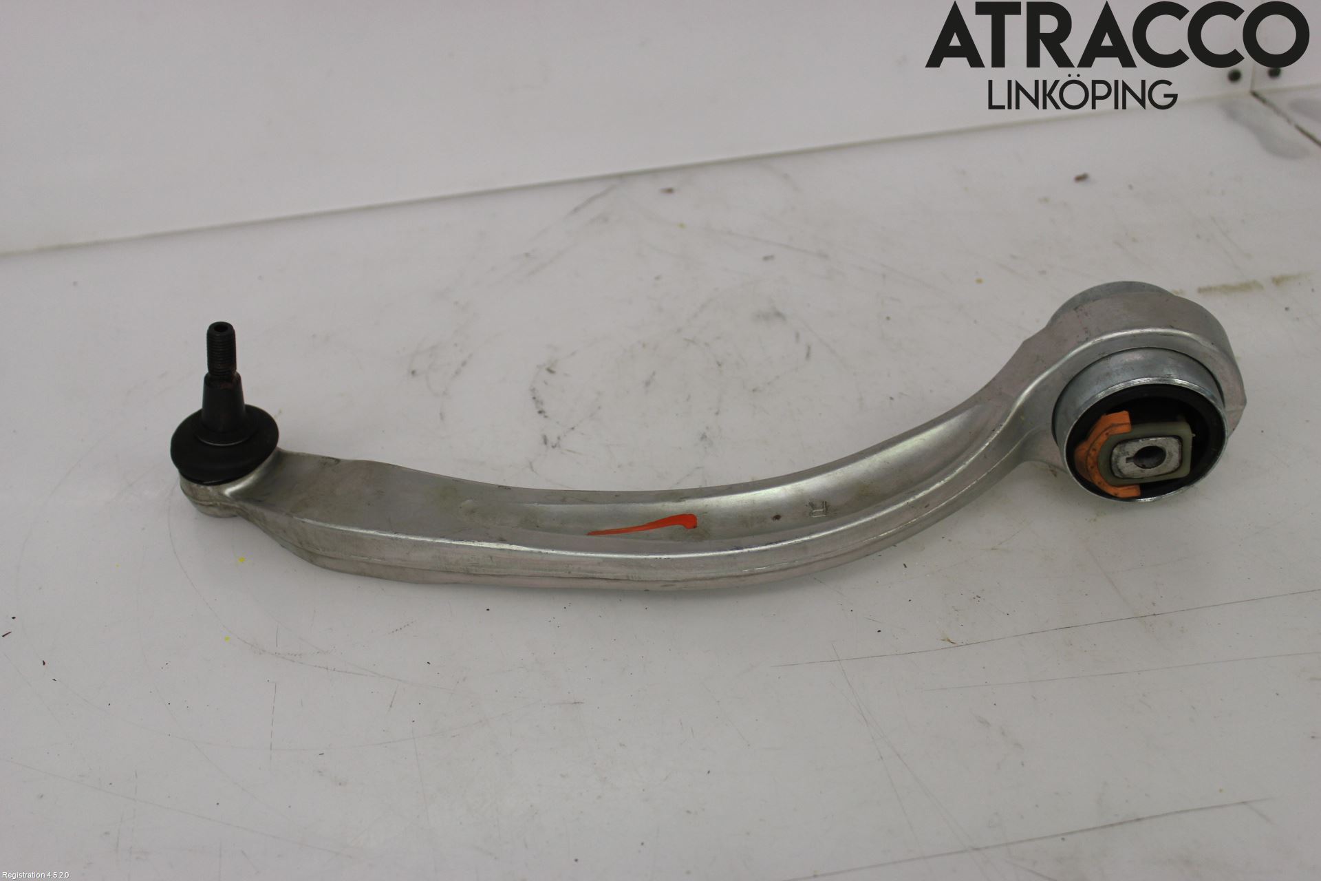 Volkswagen VW PASSAT 01-05 Bärarm Fram Undre Hö