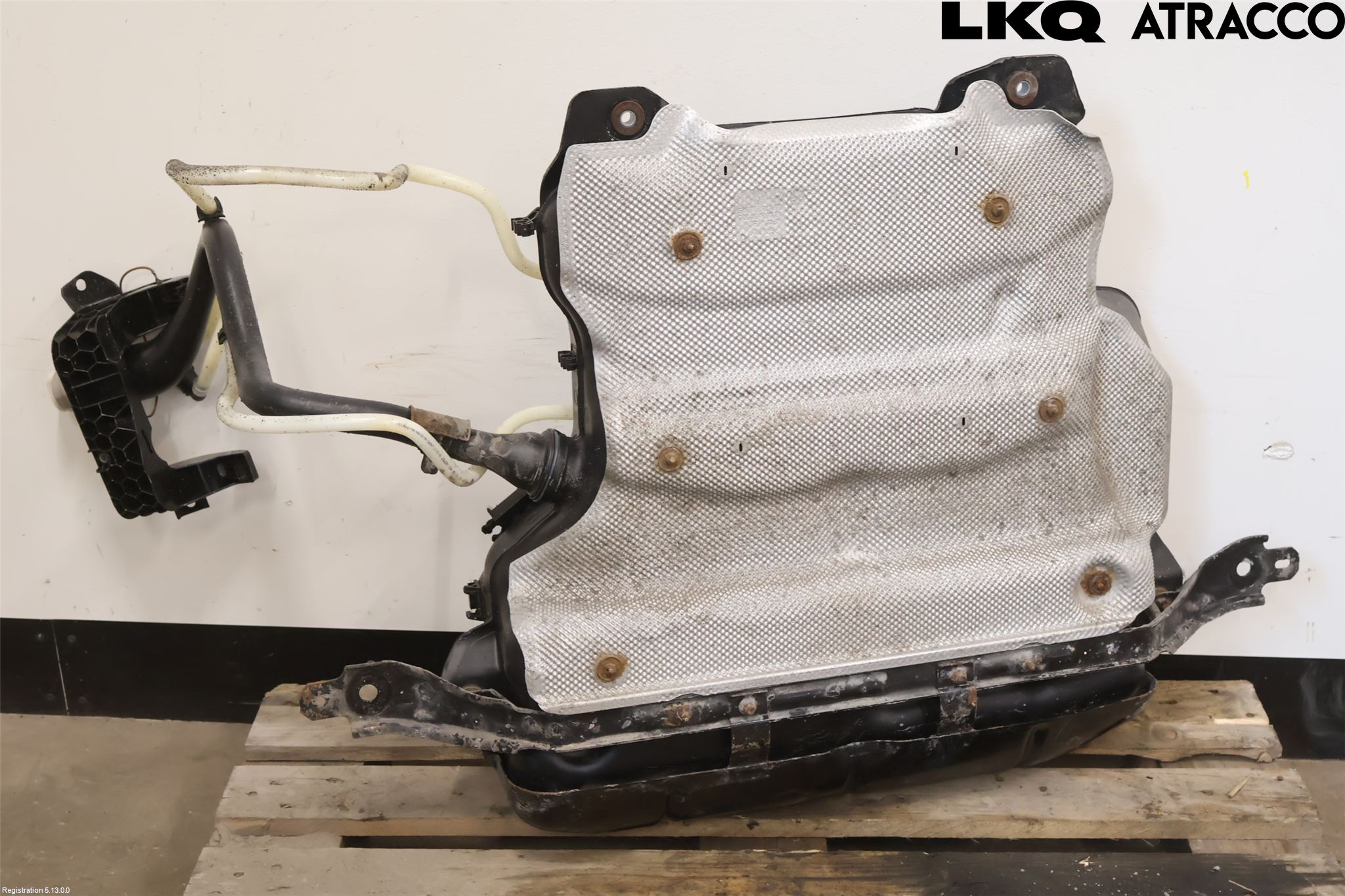 Volkswagen VW PASSAT 15-19 Bränsletank