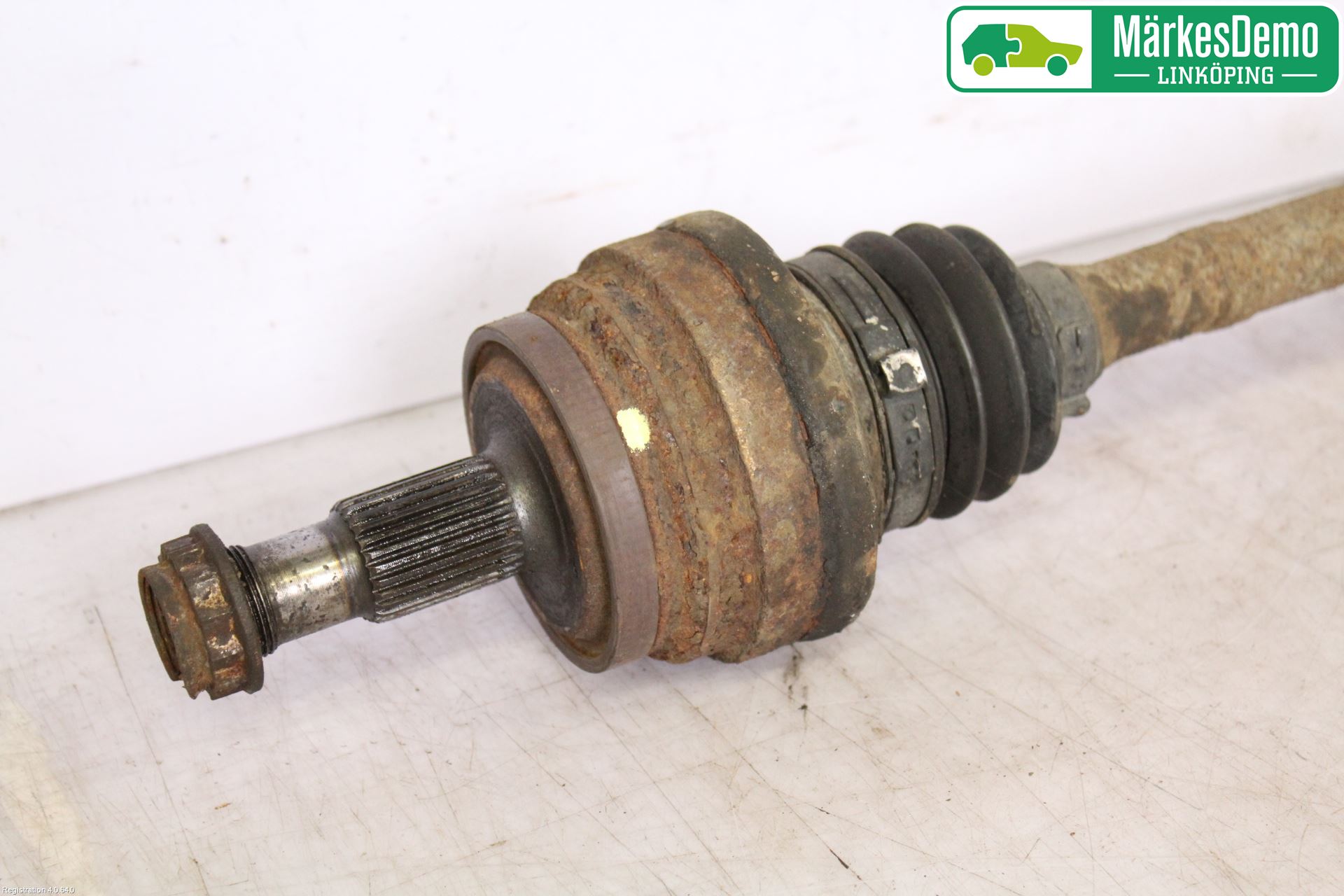 Mercedes-Benz MB E-KLASS (W211) 02-09 Drivaxel Bak Höger