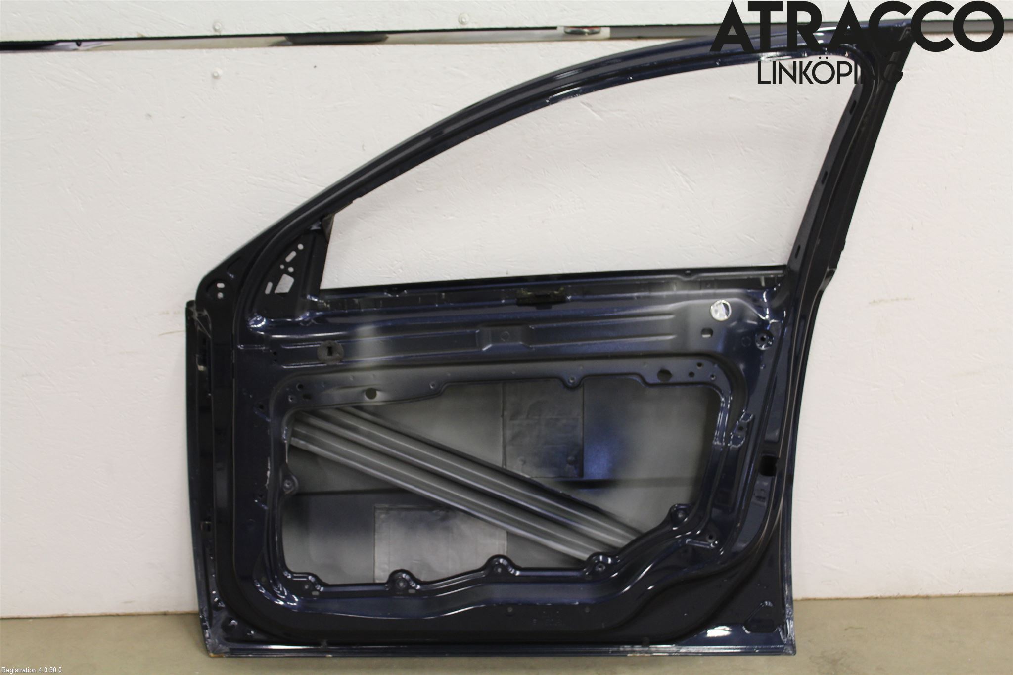 Volvo V70 08-13 Dörr Fram Höger