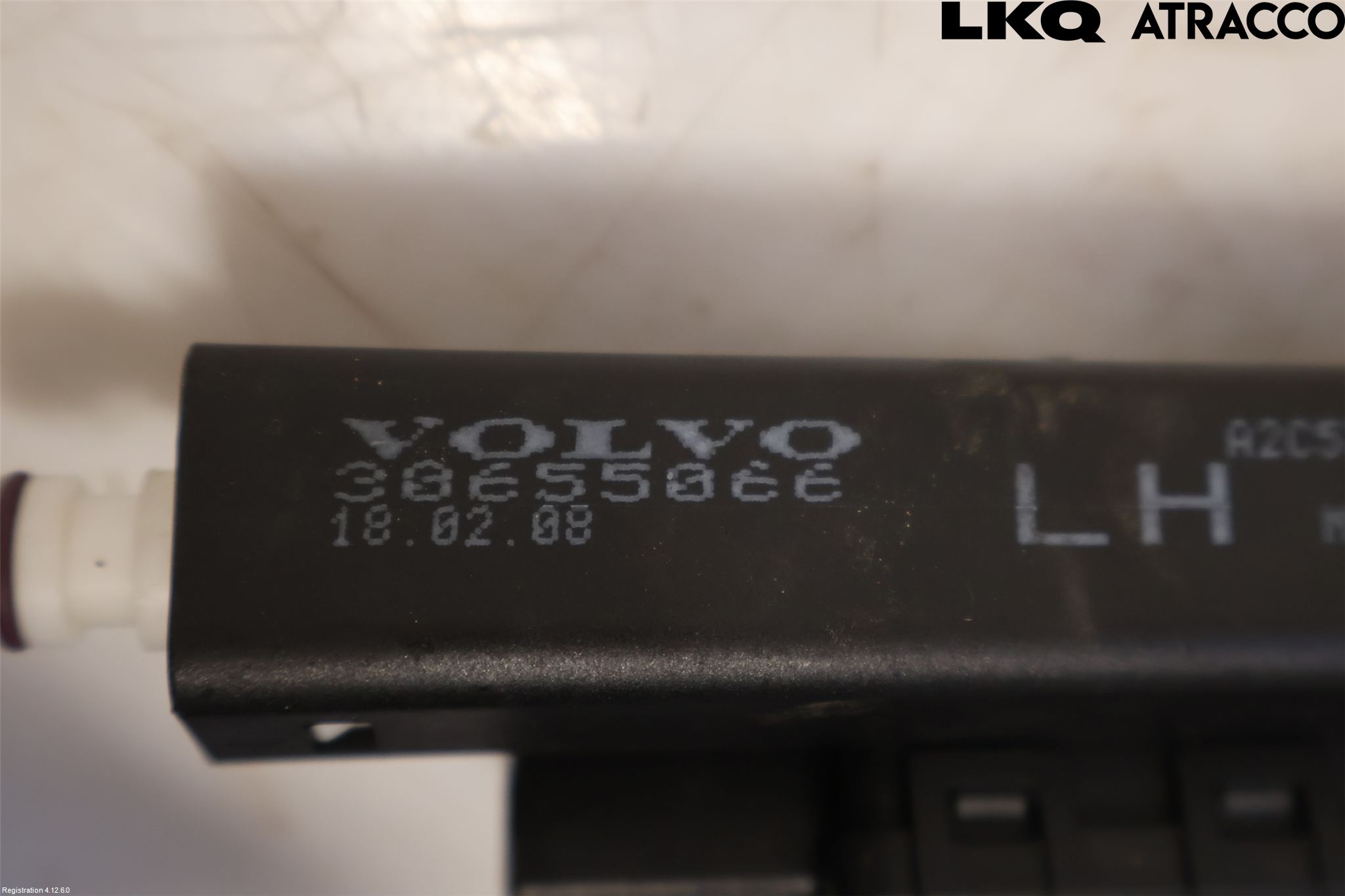 Volvo V70 08-13 Spolarmunstycke Strålkastare