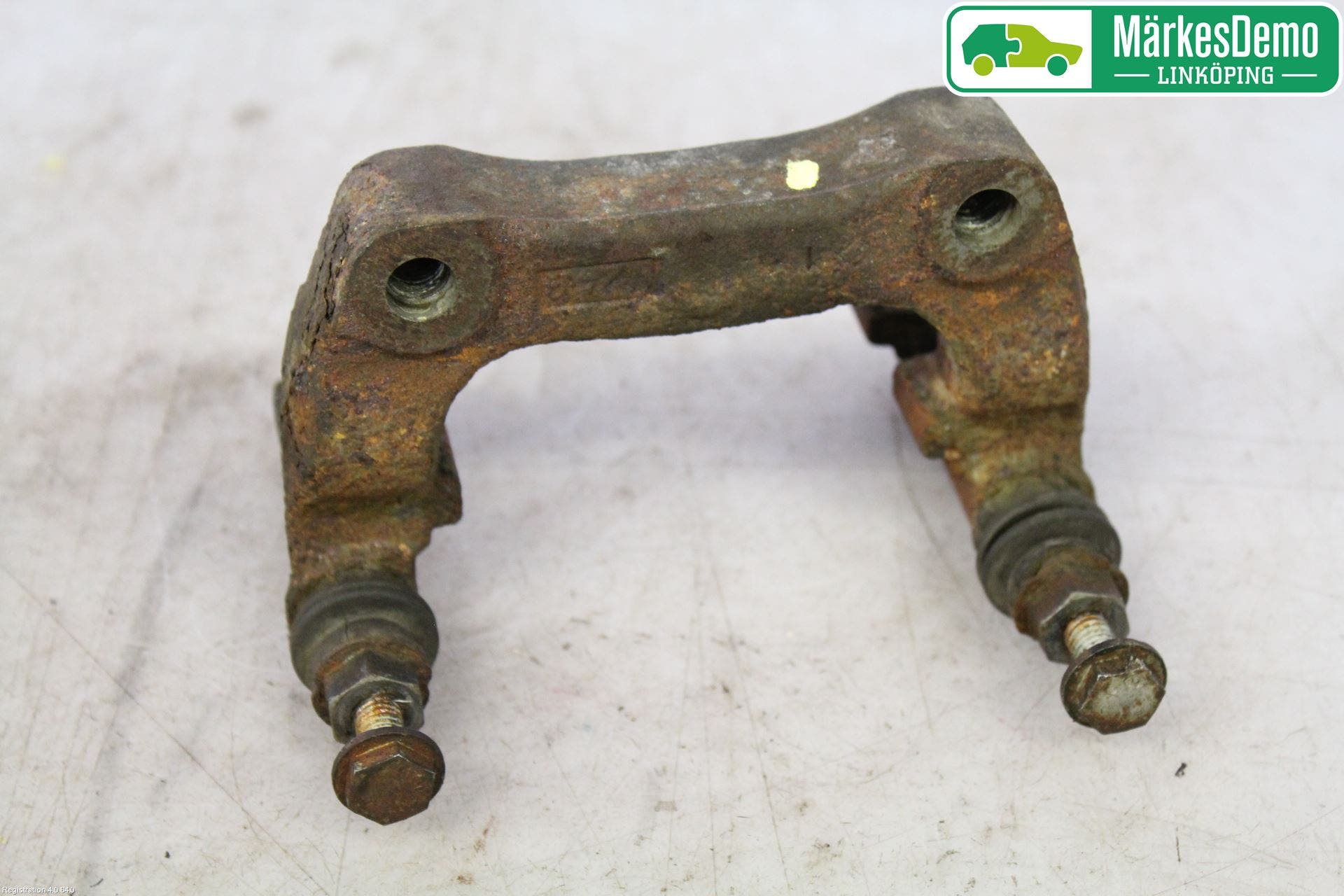 Peugeot PARTNER 08-15 Bromsokshållare