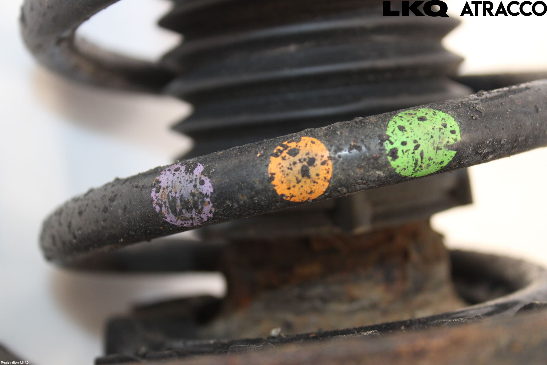 Volvo V70 08-13 Fjäderben Fram Höger