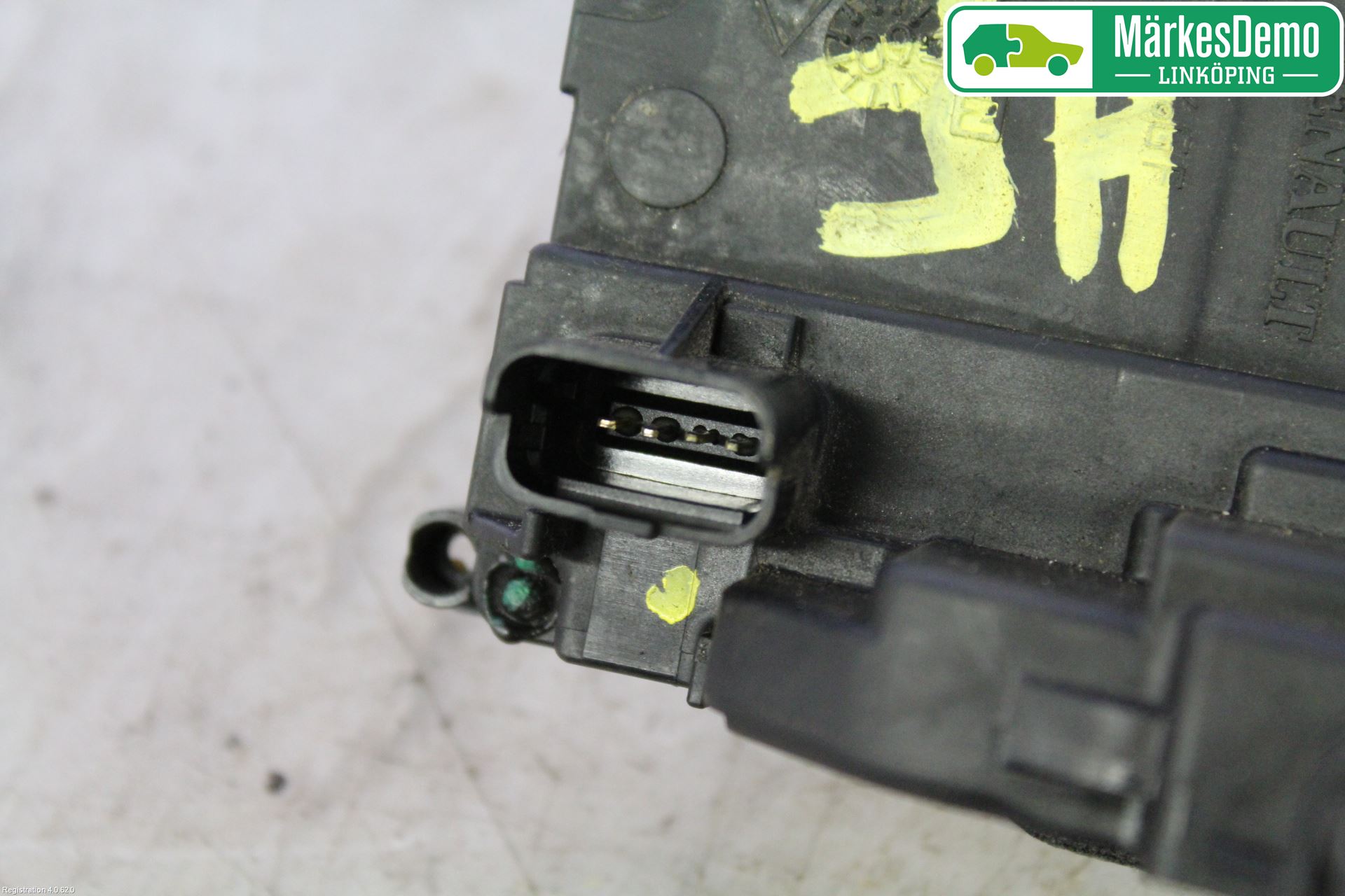 Renault CLIO III  09-12 Låskista-Dörrlås