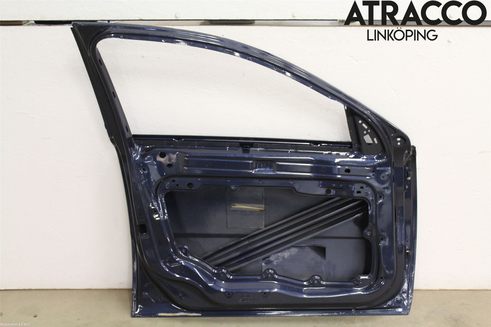 Volvo V70 08-13 Dörr Fram Vänster