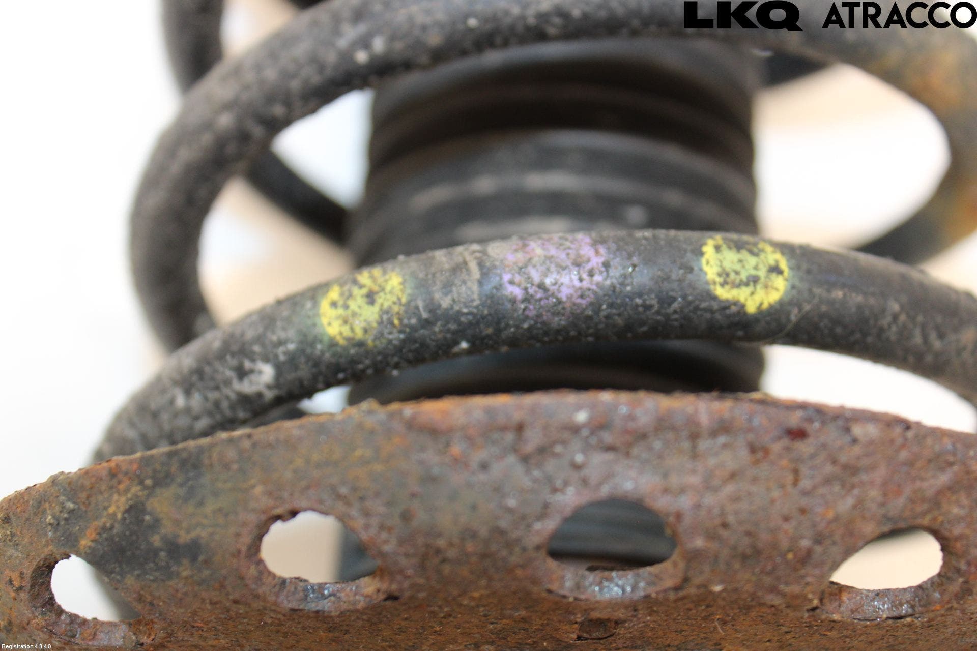 Volvo V70 14-16 Fjäderben Fram Höger